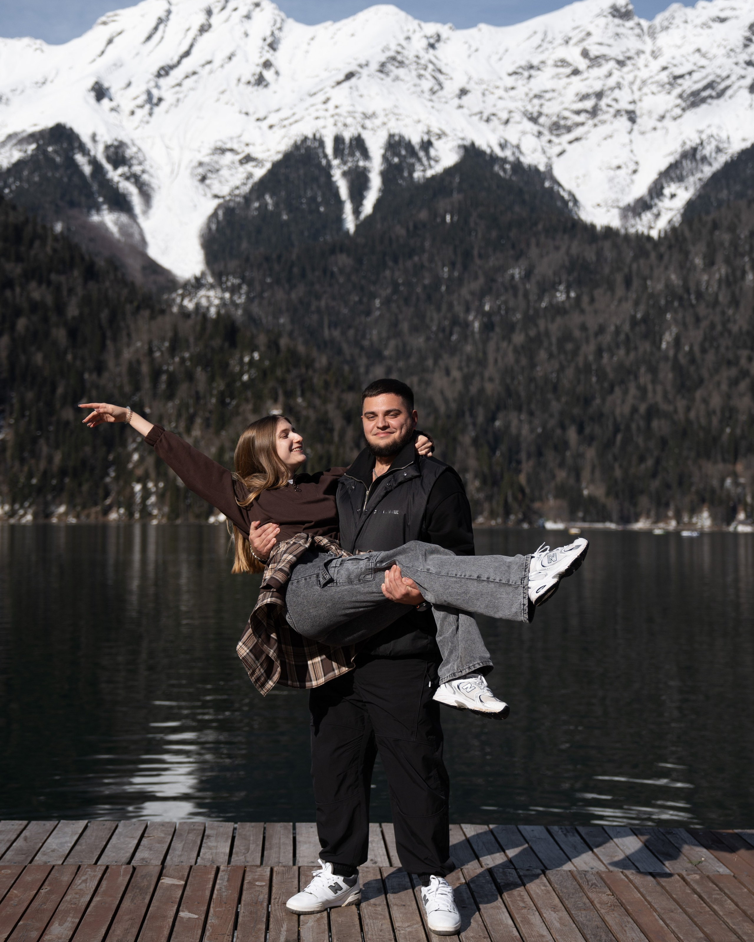 озеро-рица-абхазия-панорама-горы