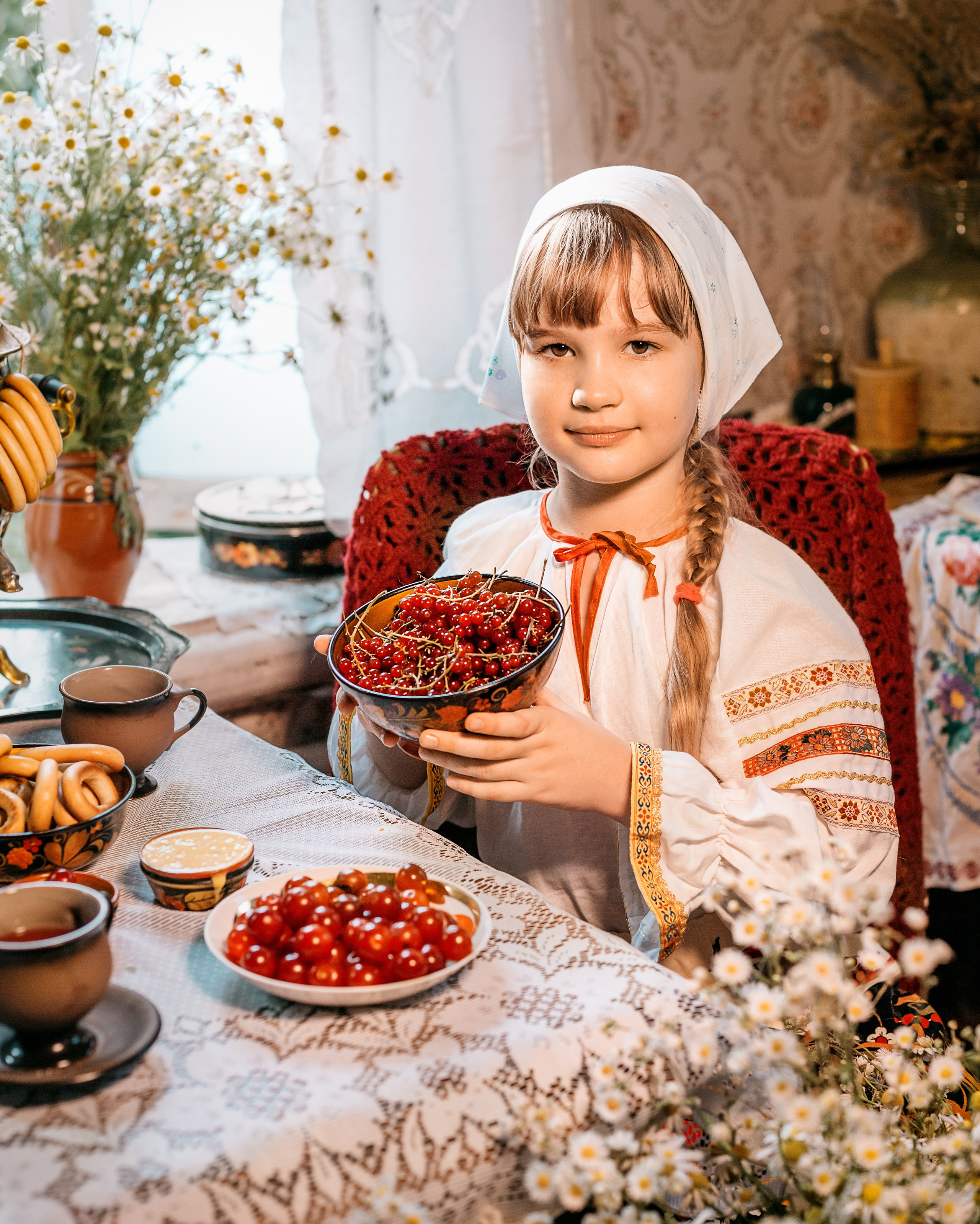 Семейная фотосессия, фотосессия в деревне, деревенский дом, чаепитие. Профессиональный фотограф, фотохудожник, видеограф из Москвы