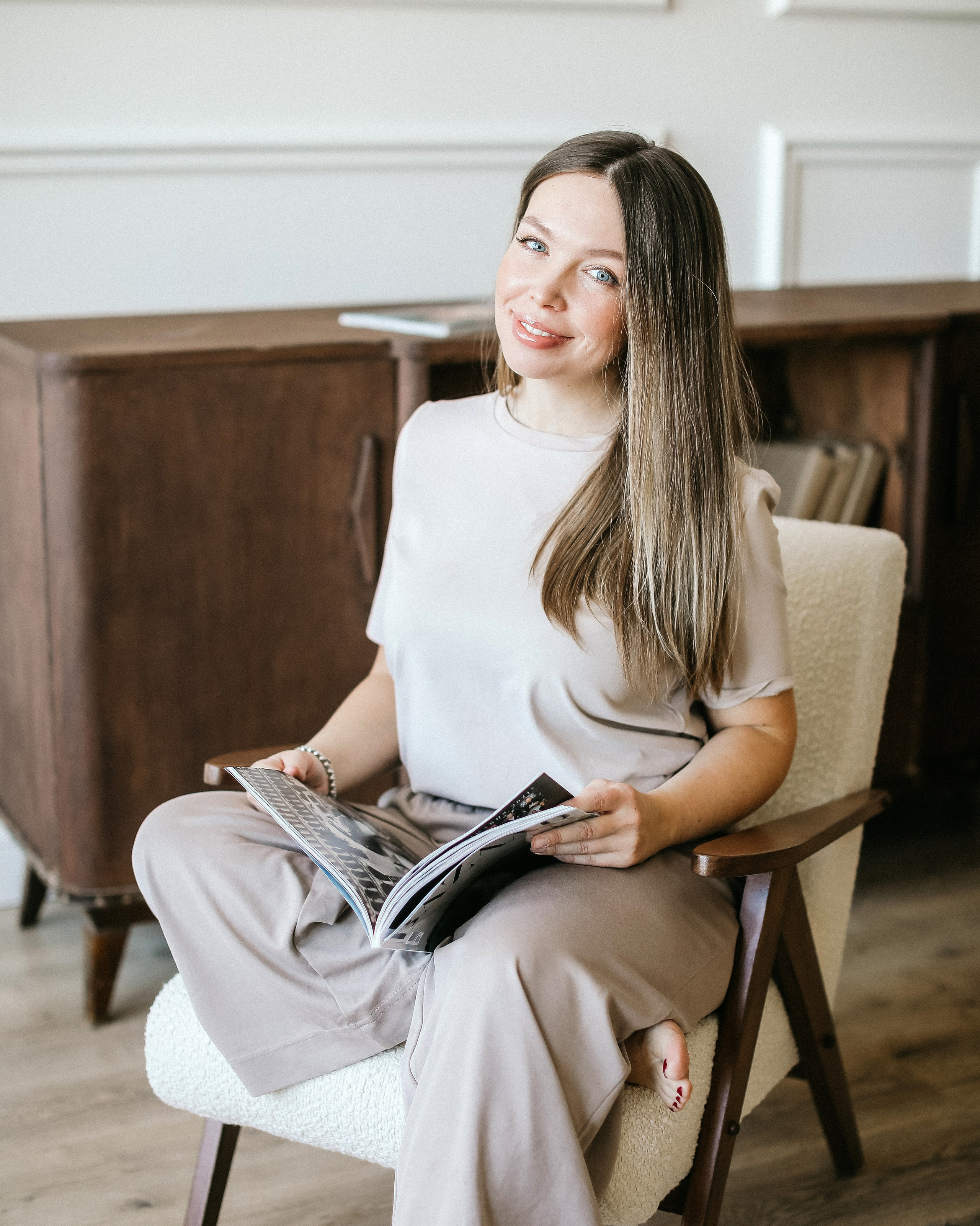 PHOTOGRAPHER & VIDEOGRAPHER IN DUBAI JULIA BRANDMAN