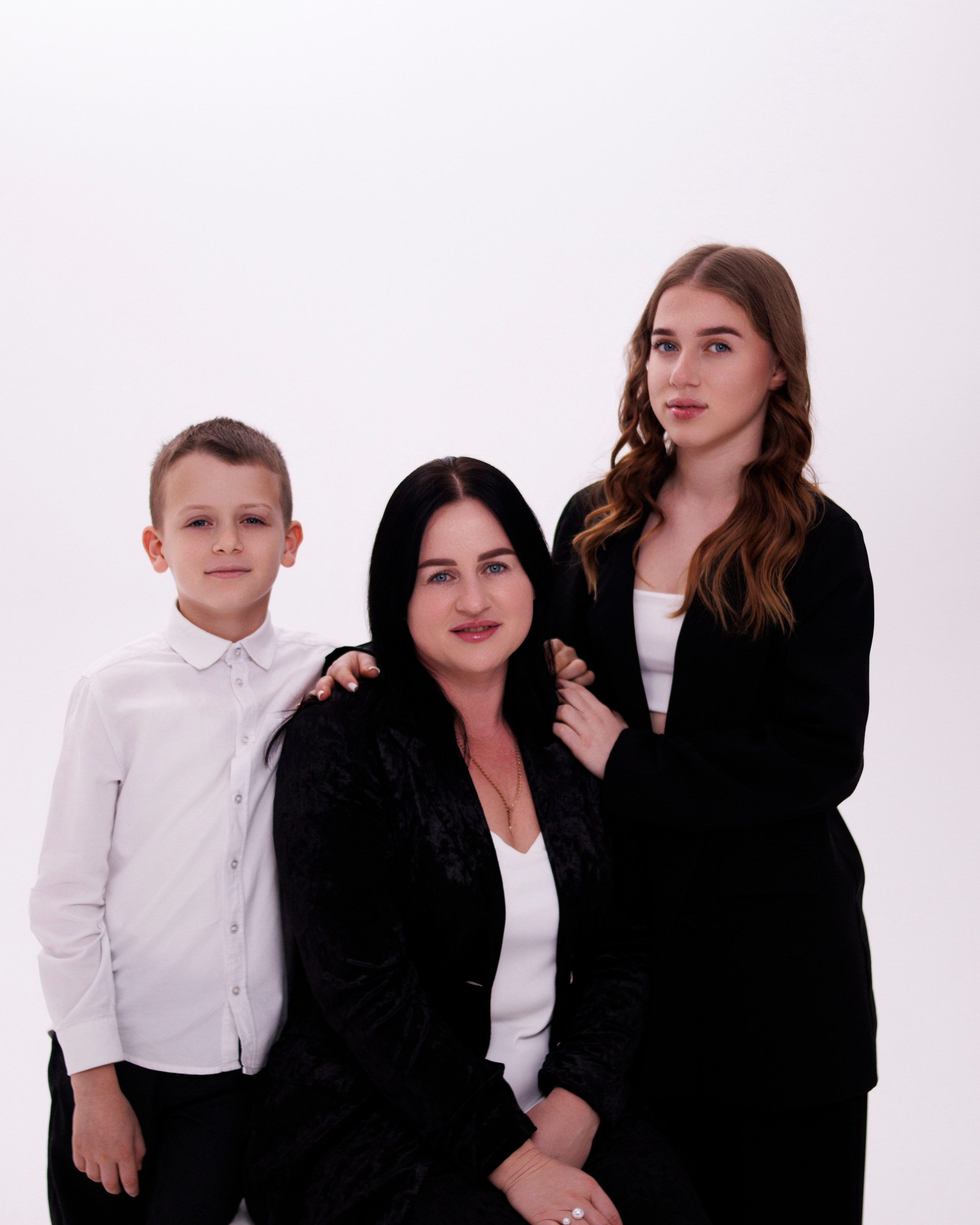 Я — фотограф, который помогает запечатлеть самые важные моменты вашей жизни!