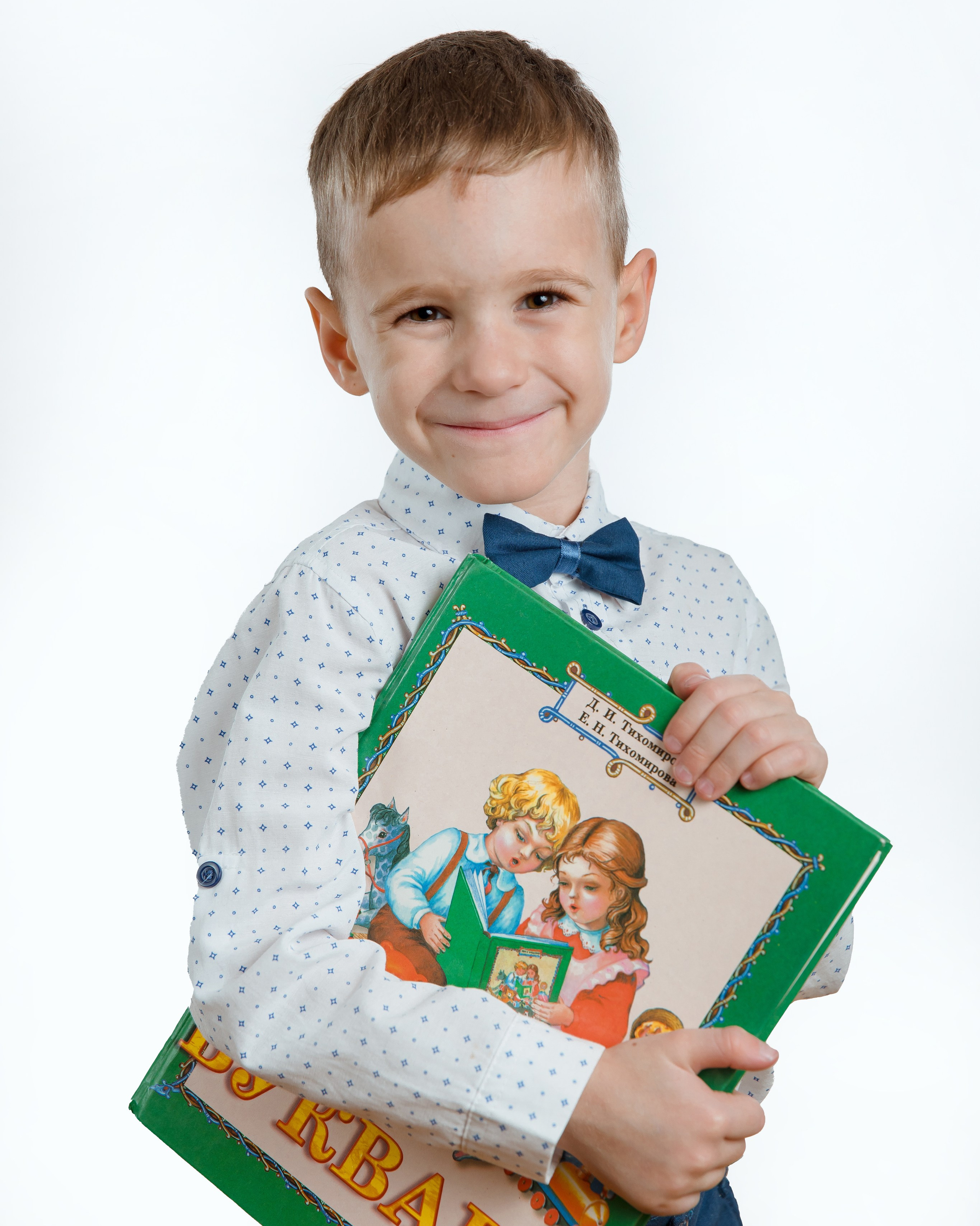 Подготовка к фотосессии для выпускных альбомов в садике. Семейный и детский фотограф в Железногорске Саламахо Ольга