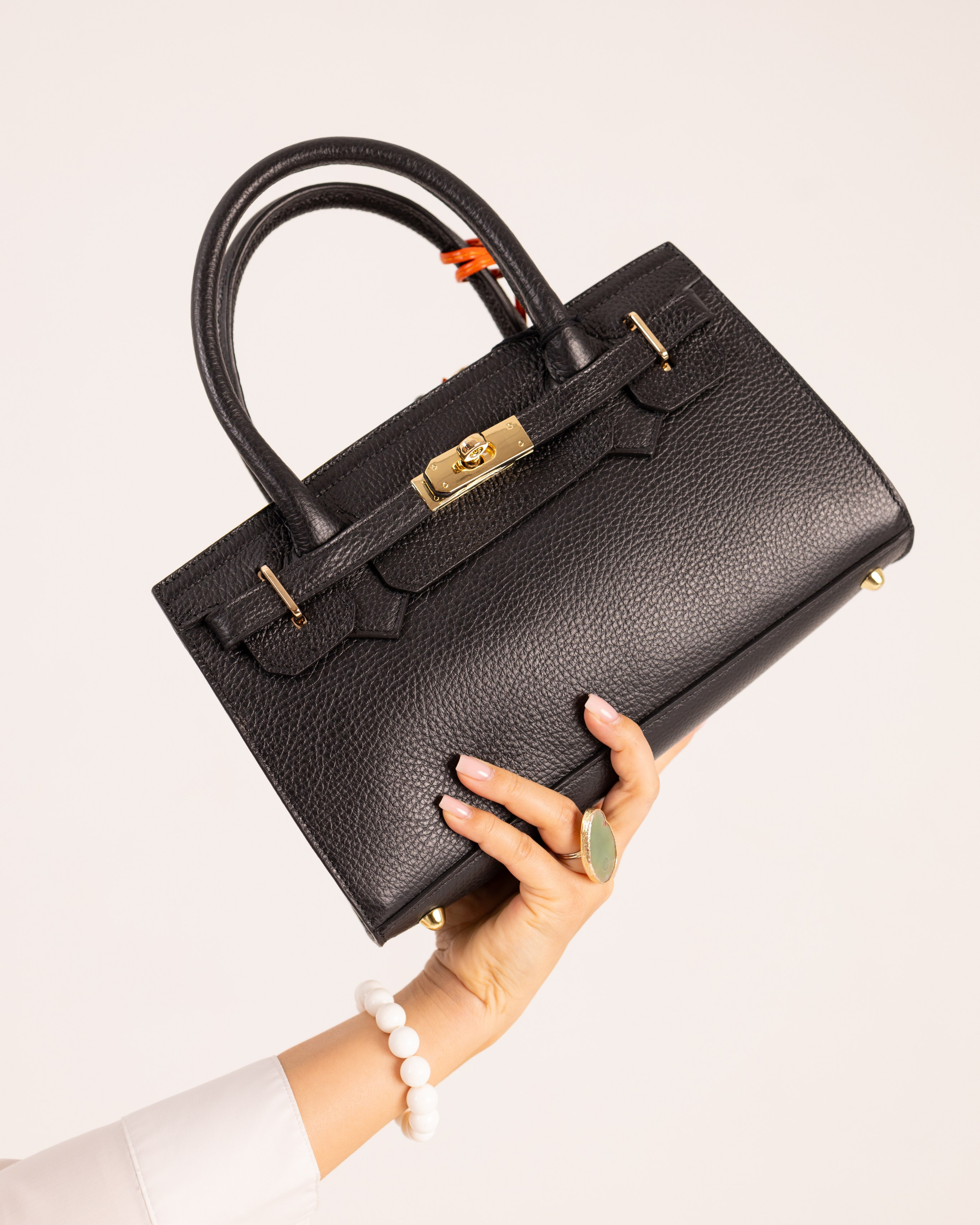 Женские, десткие, мужские, семейные портреты в Казахстане