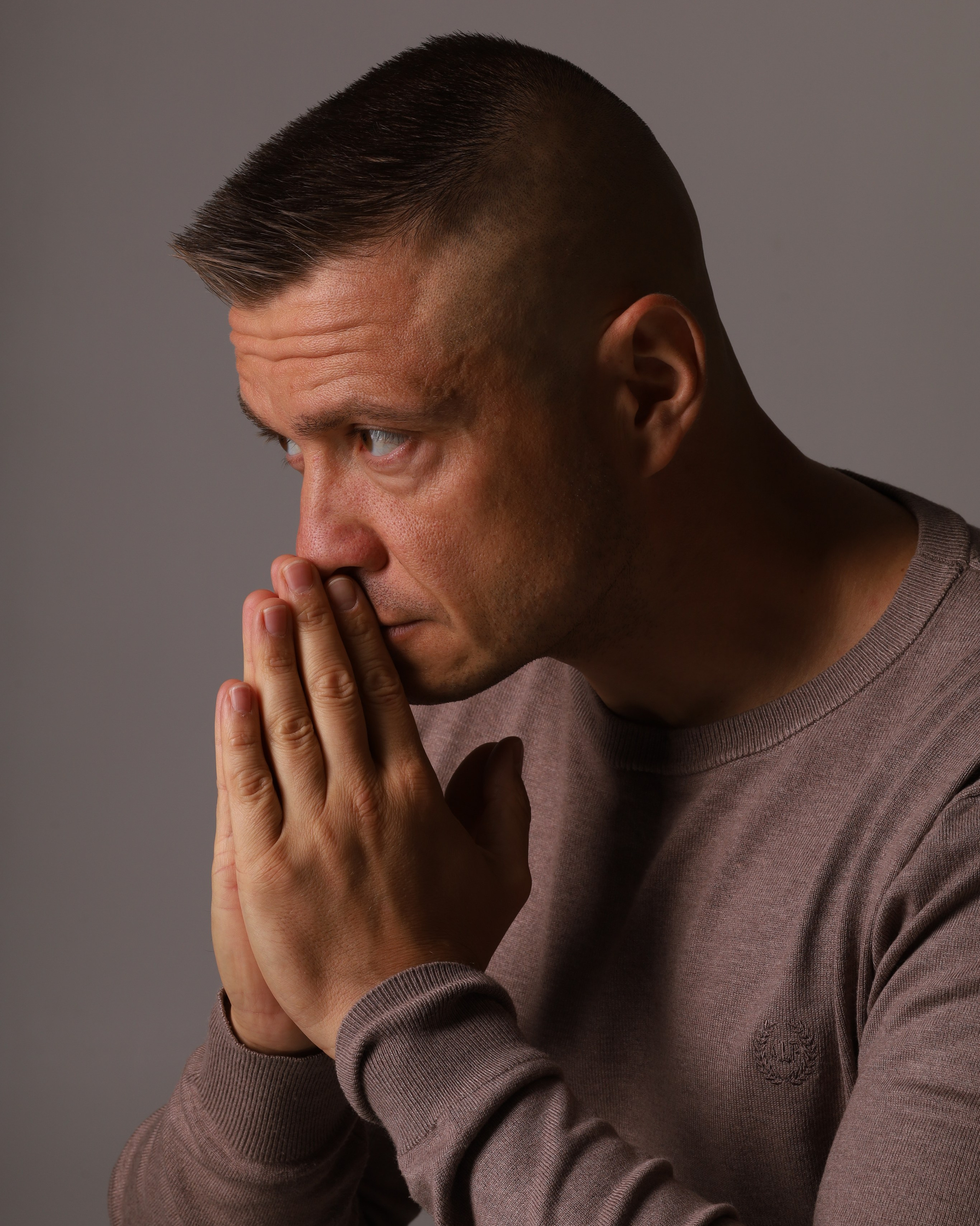 Регрессивный гипноз. Андрей Стахеев гипнолог Регрессолог целитель эксперт по работе с Родом