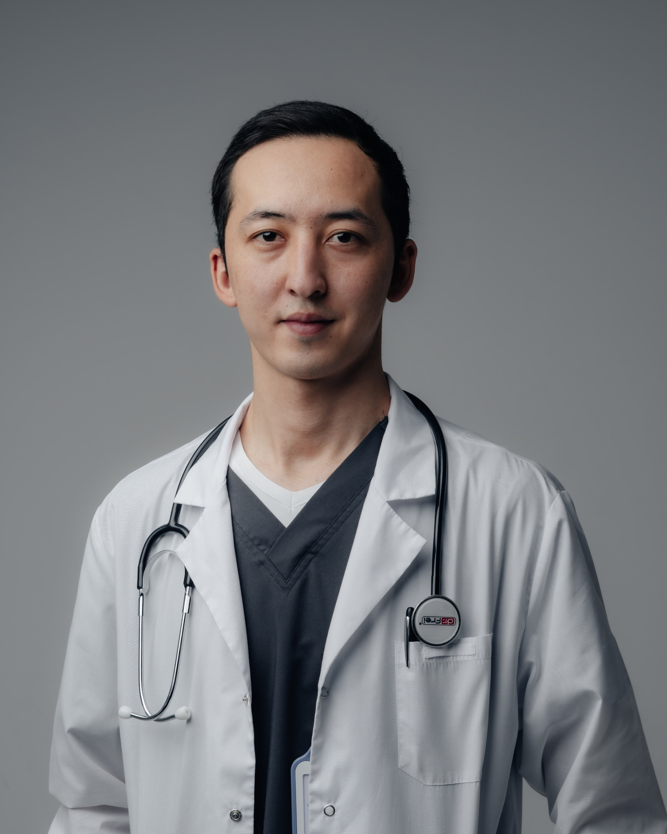 Уличный и студийный фотограф в Астане Ержанов Нурасыл