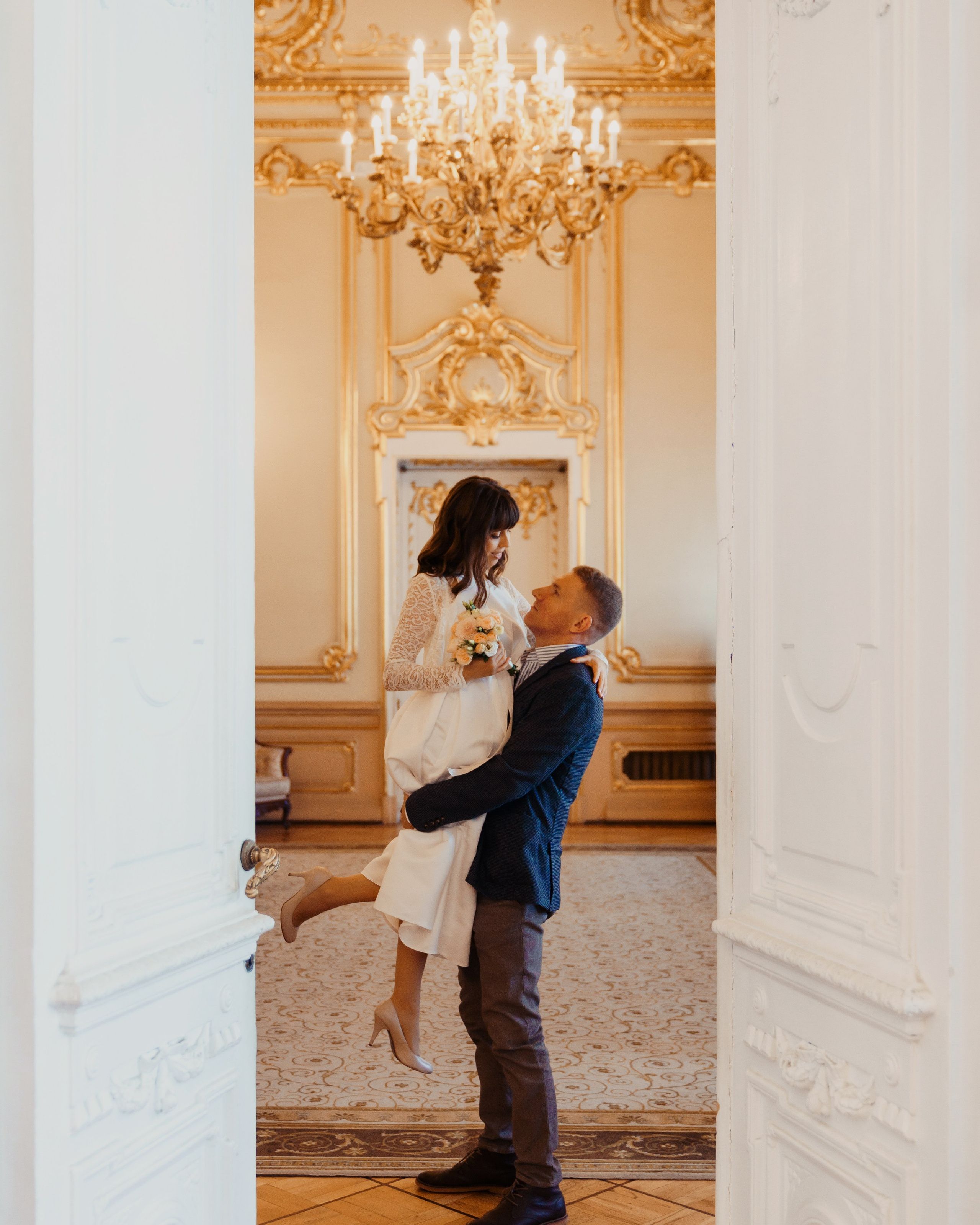 свадебный фотограф СПб питер Петербург дворец бракосочетания свадьба в Питере невеста жених свадебная фотосессия фотопрогулка съемка камерная свадьба свадьба для двоих