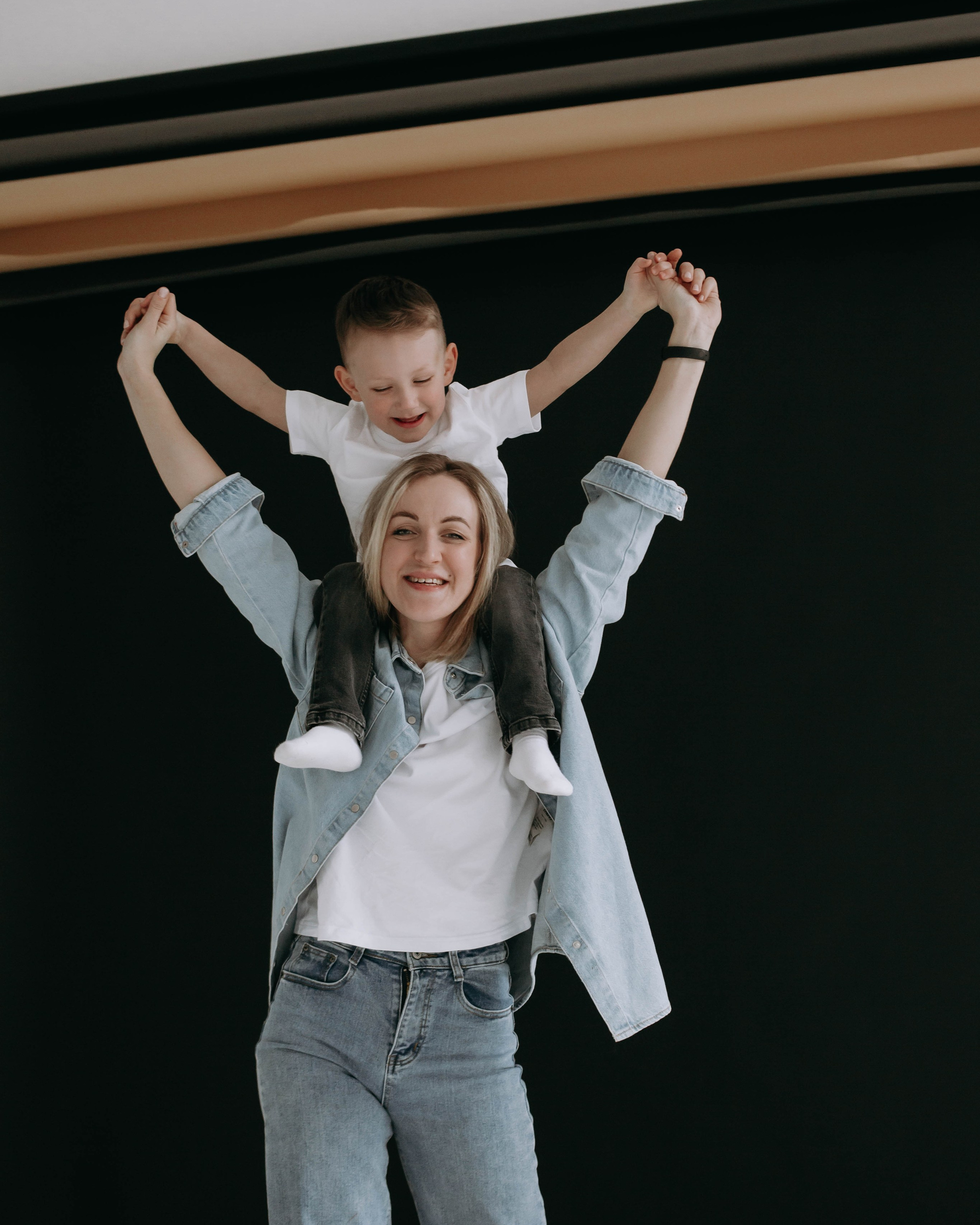 Top Maternity Photoshoot Locations in Dubai