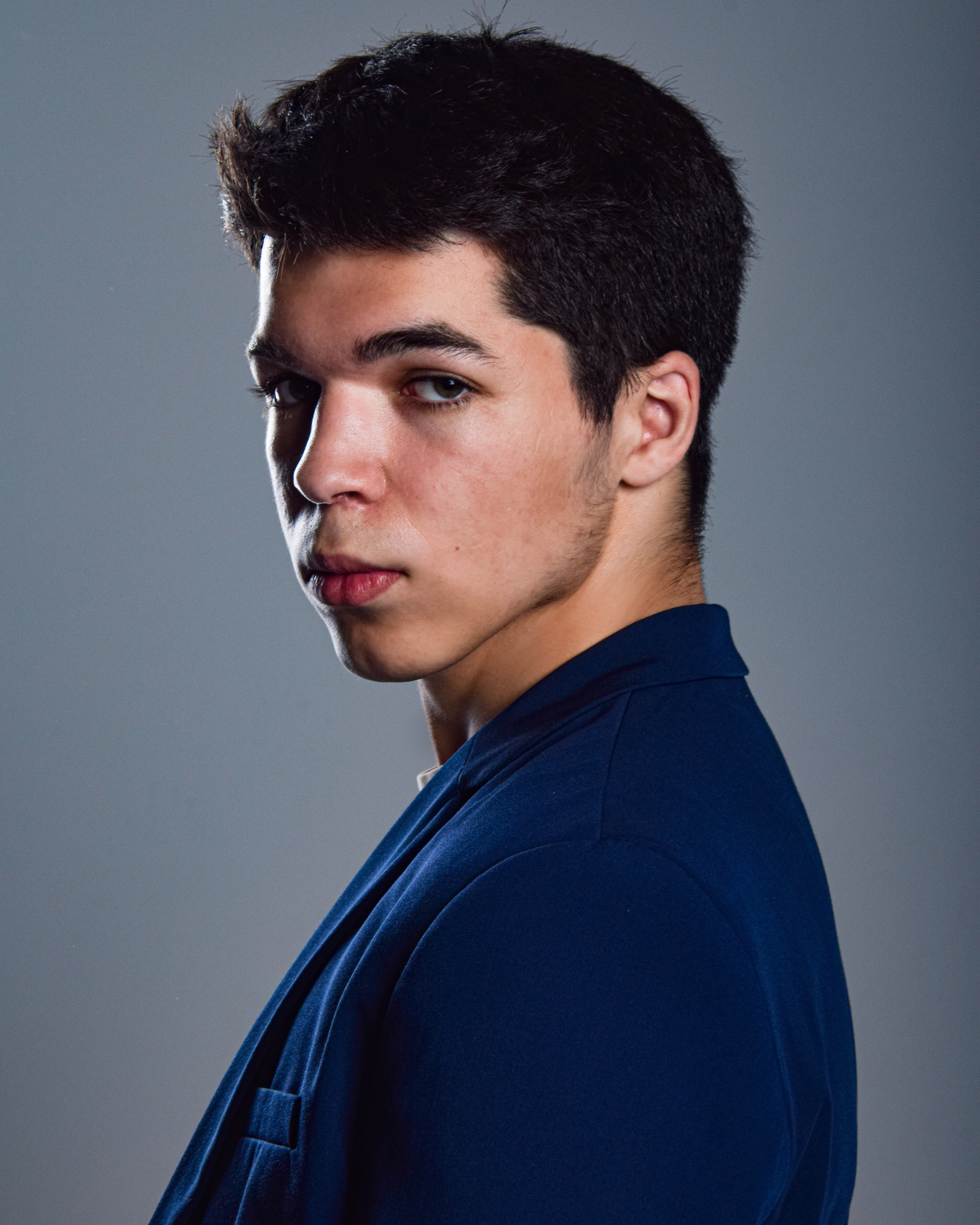 CONTACTS. ASLAN — Индивидуальный фотограф из Питера