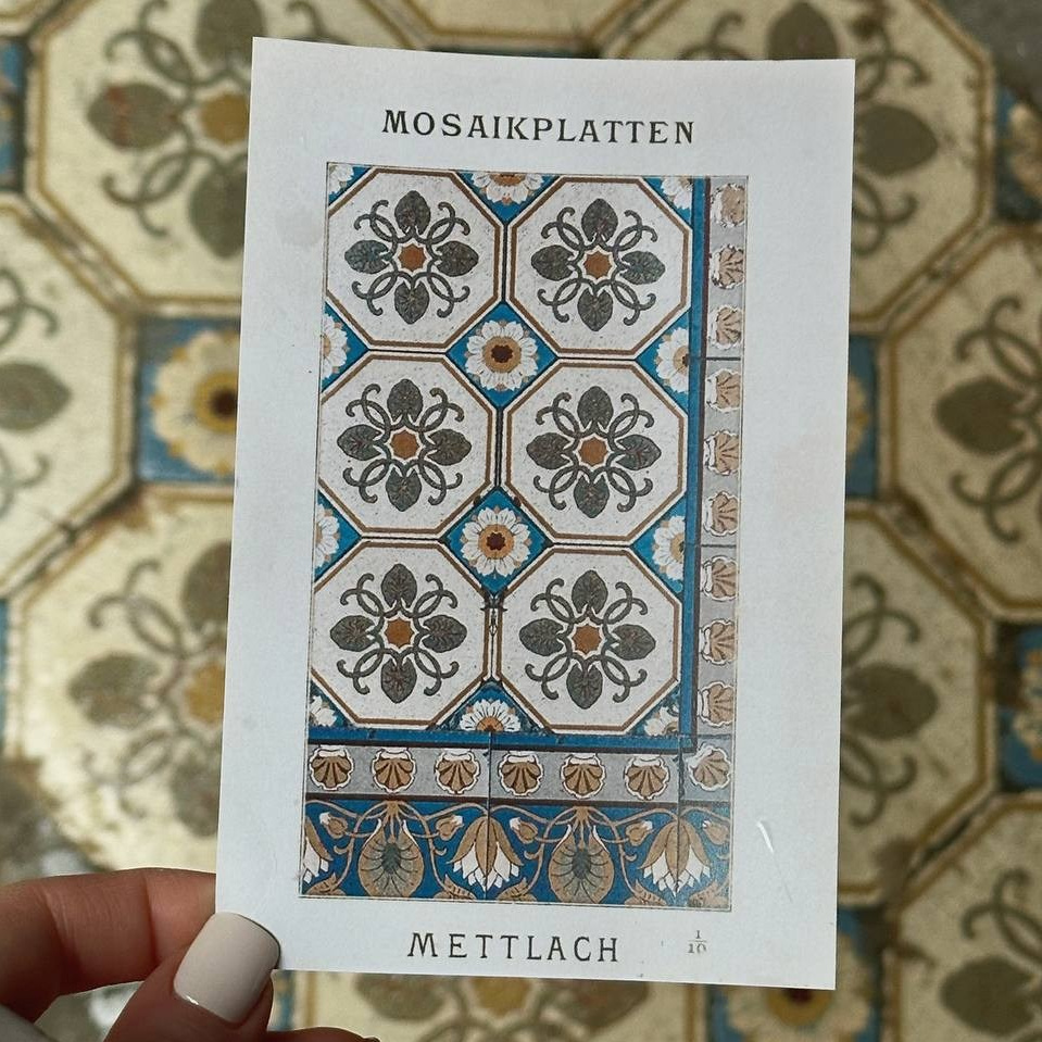 Публикации в СМИ. Метлахская плитка парадных Санкт-Петербурга