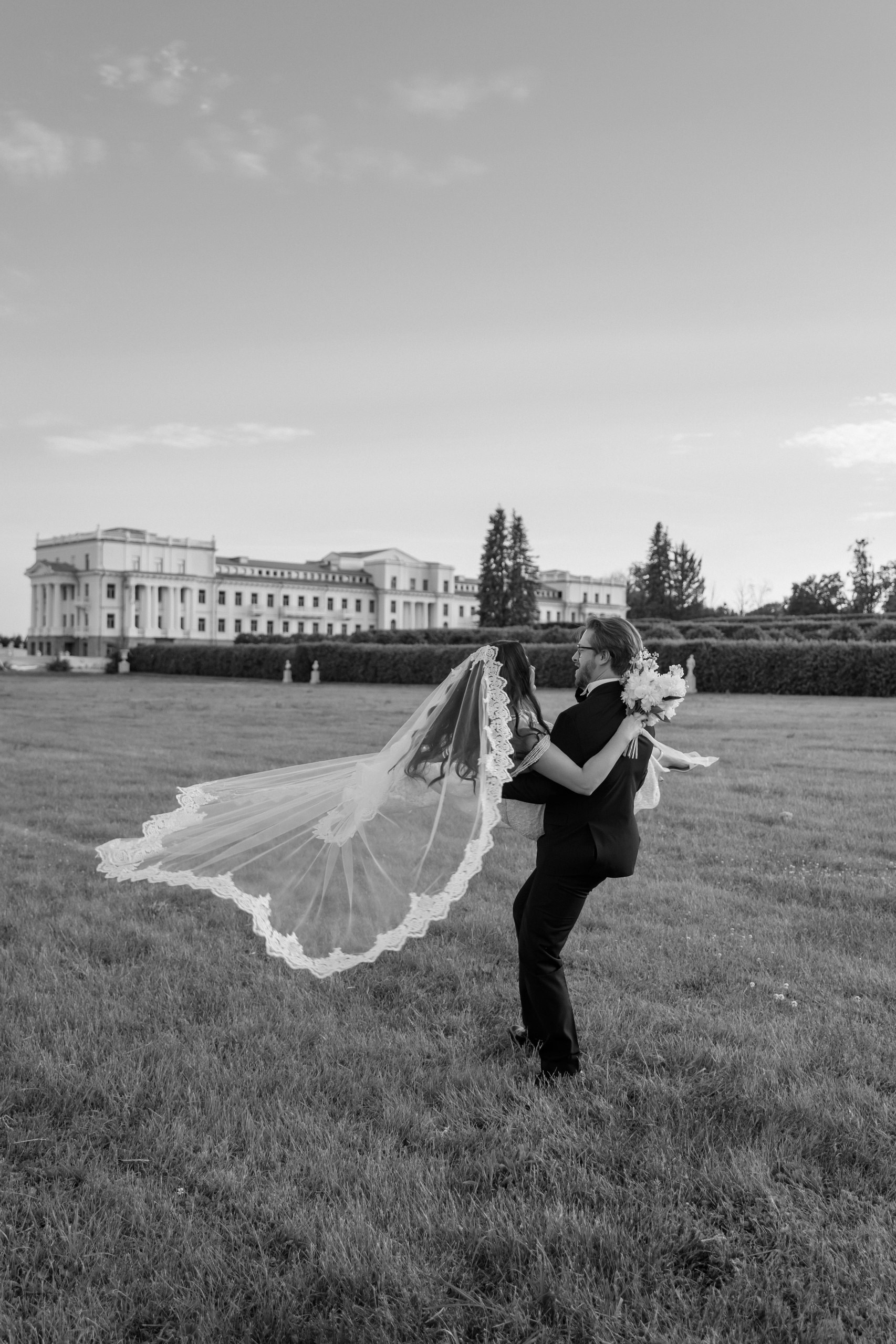 Свадебная фотосессия в Архангельском — фотограф на свадьбу в Москве
