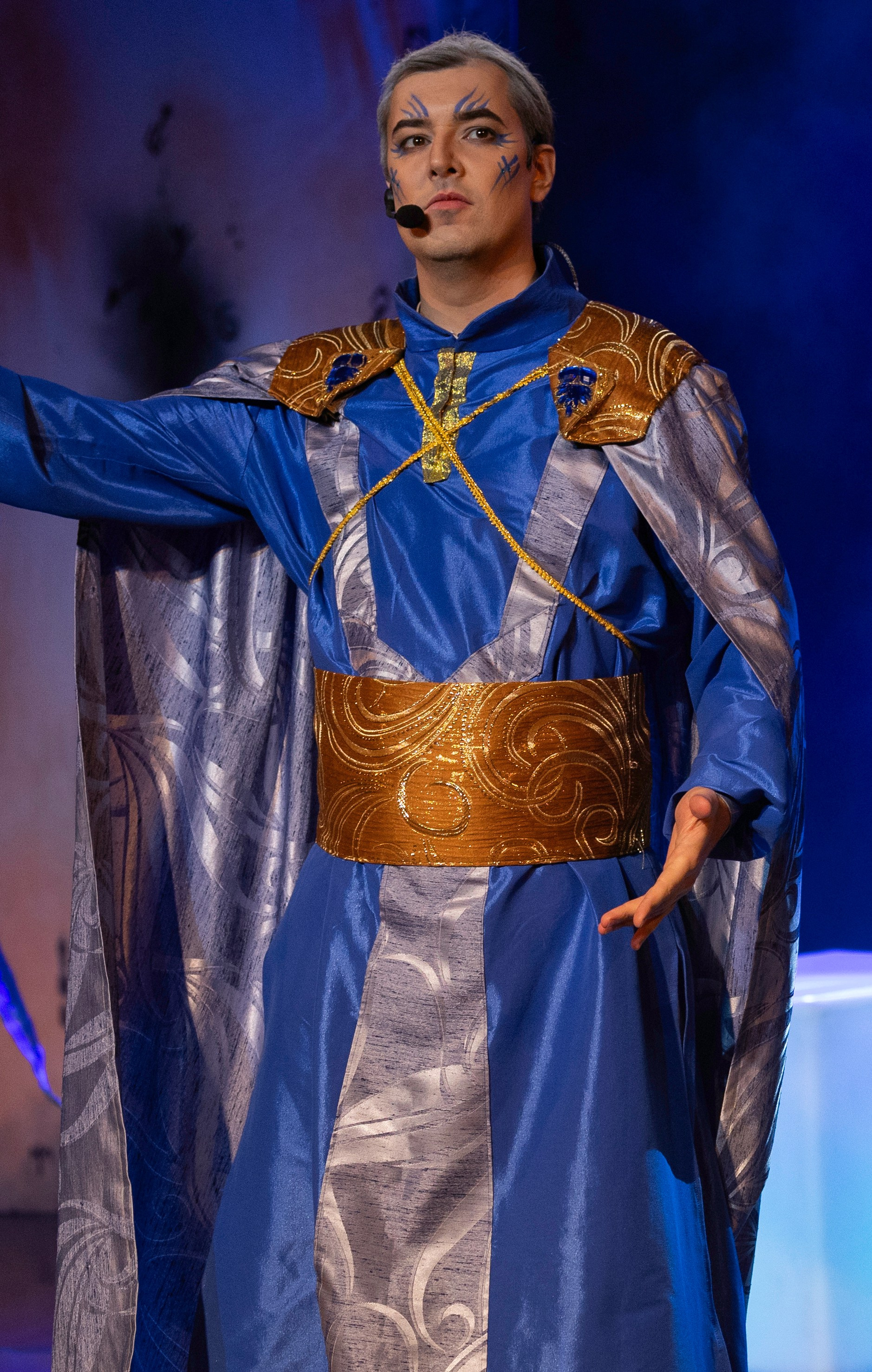 Мерч «Книга стихий». Фотограф Виктор Степанов