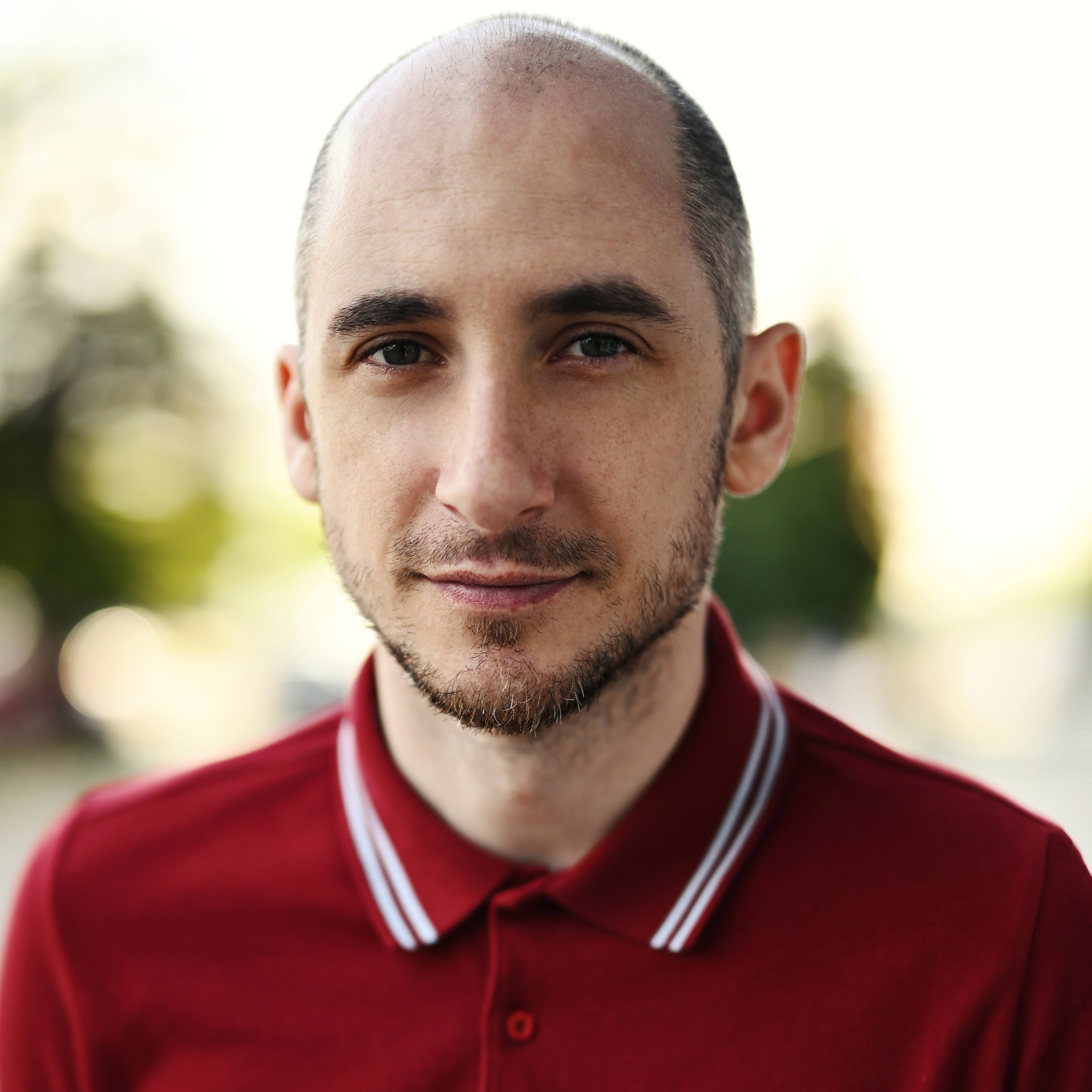 Контакты. Фотограф Артём Колесник