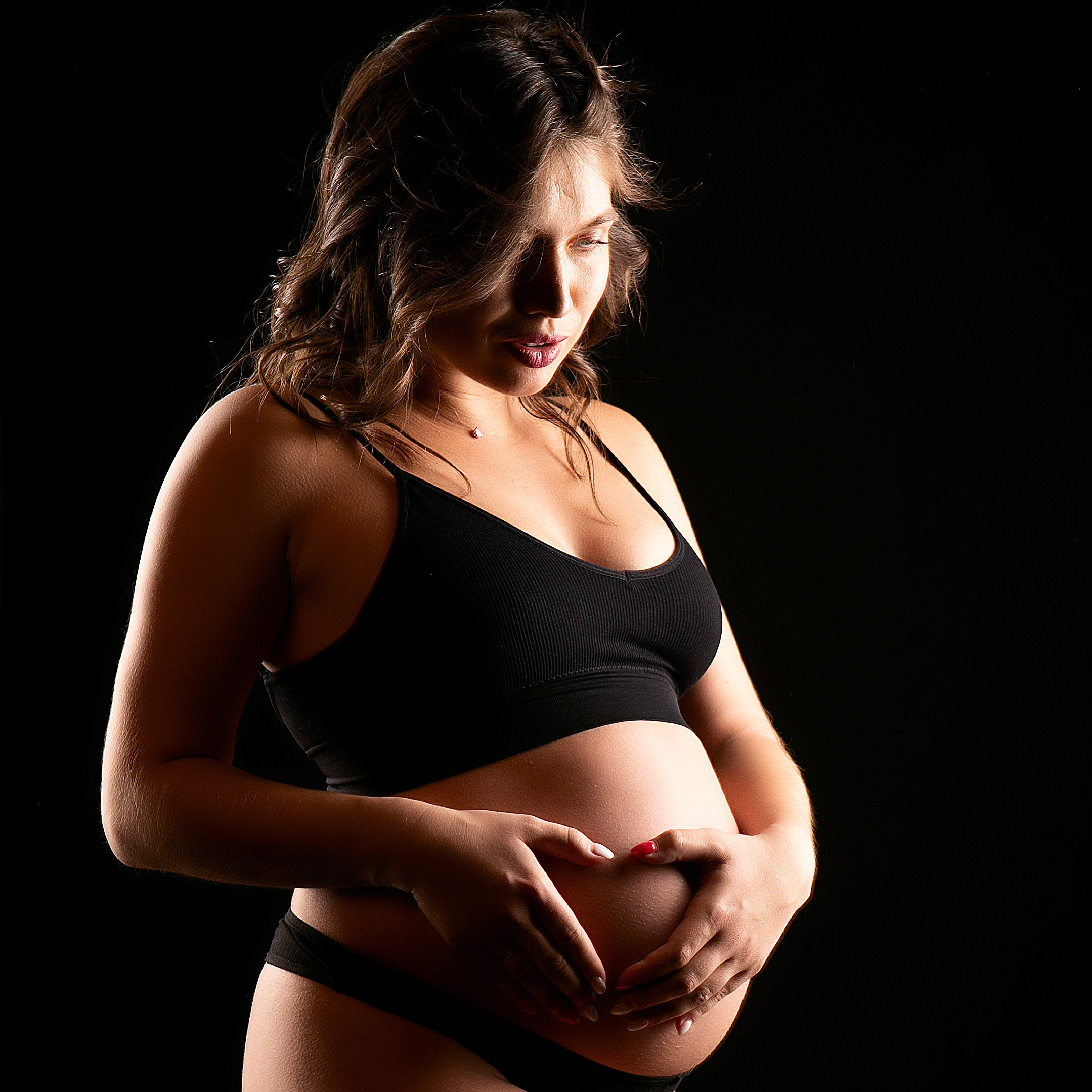 Фотограф беременных в Омске. В ожидании чуда. Фотограф Наталья Стаг в Омске. Фотографирую в разных стилях в разных студиях, а так же в школах и садах. Печатаю выпускные фотоальбомы