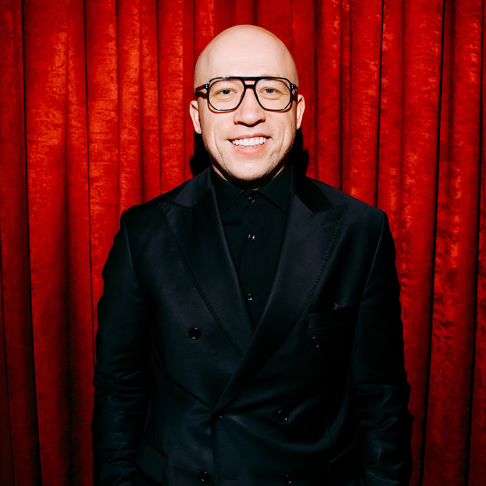 О себе. Репортажный фотограф в Санкт-Петербурге | Влад Грунь