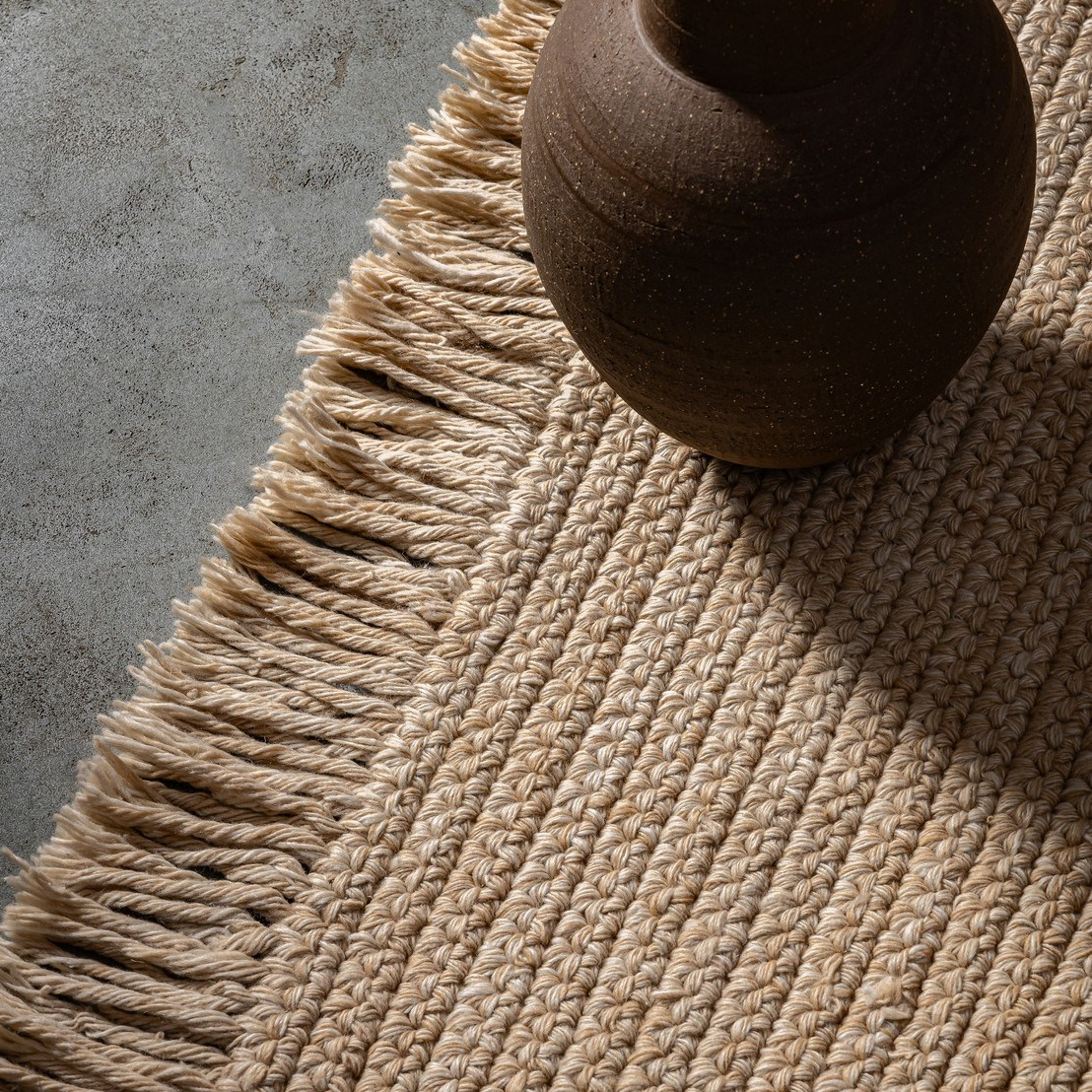 Ковры Decaro Rugs. L. Deco интерьерный салон. Краски/обои/лепной декор