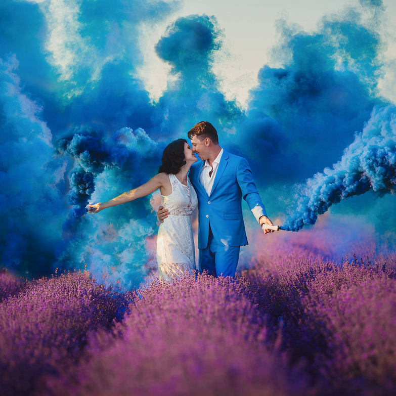 Жених и невеста на лавандовом поле. Колористика Victory photo