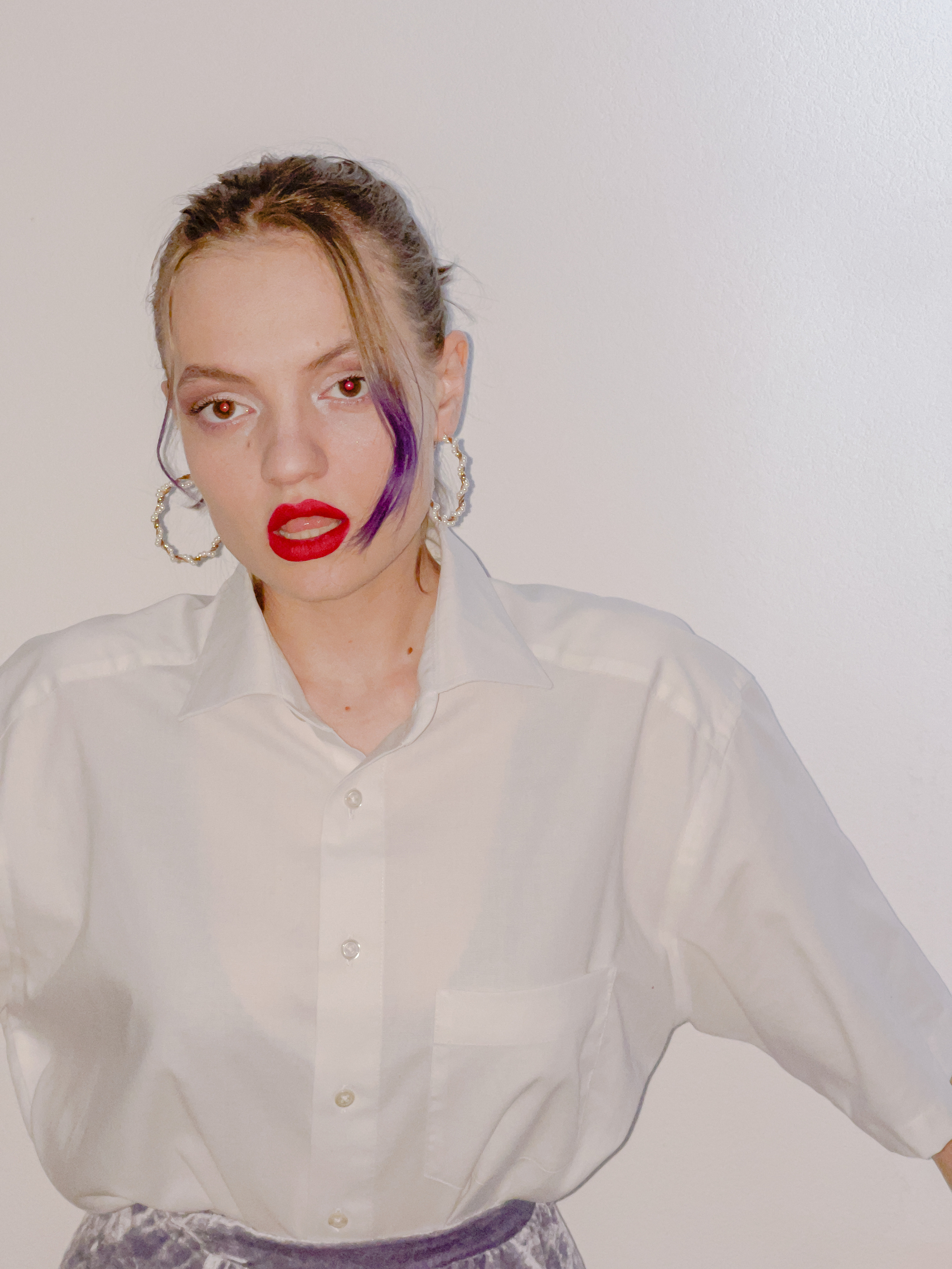 Contacts. Alyona Pukhanova — photographer, stylist, 3d designer, artist — Tbilisi, Georgia