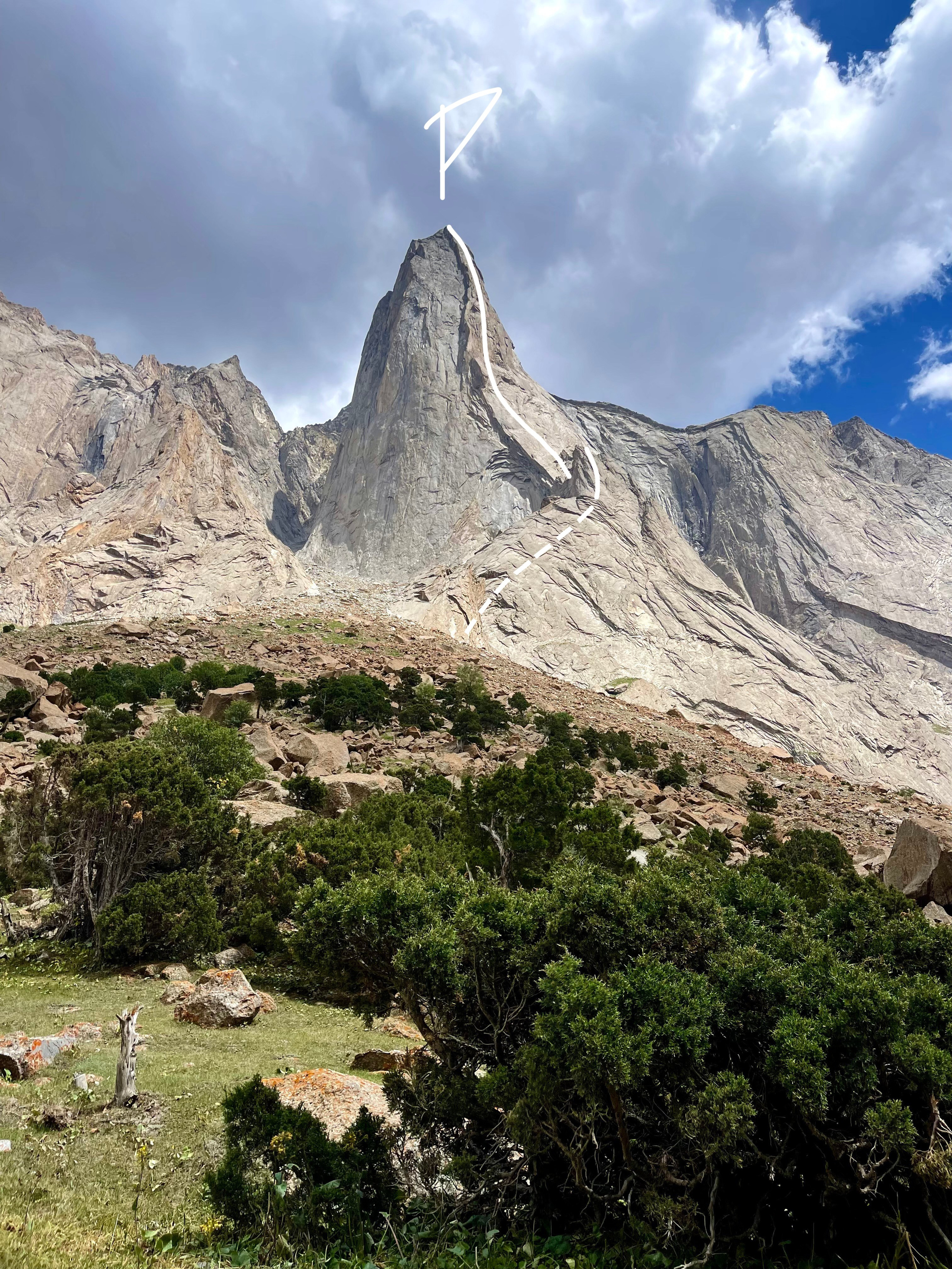 Perestroyka Crack свободным лазаньем. “Steel Angel”: women’s climbing award