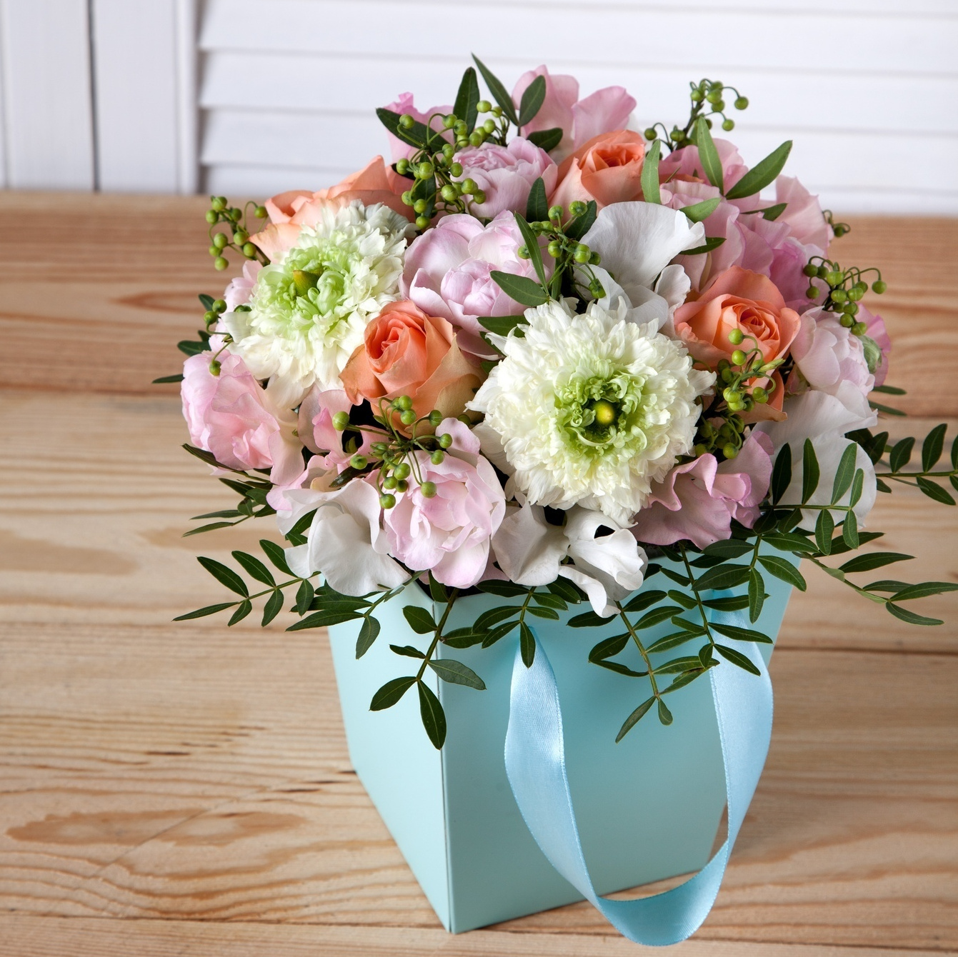 Композиция в коробке. Флорист Маргарита Гладкова