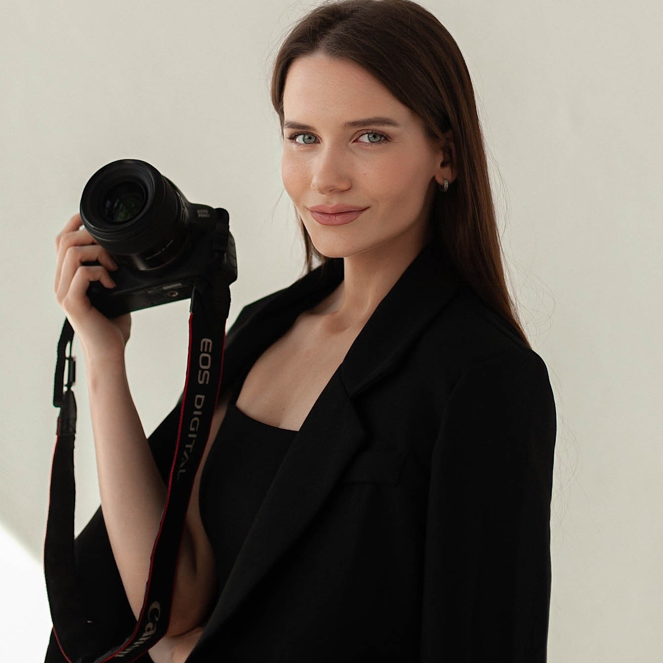 Контакты. Фотограф Маргарита Свирская