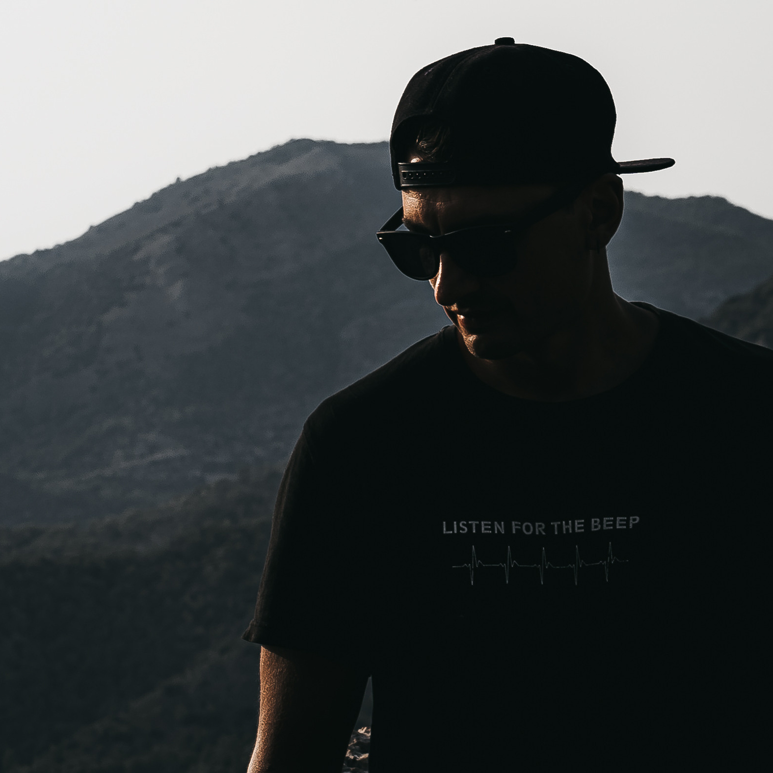 Контакты. Фотограф Алексей Карпов