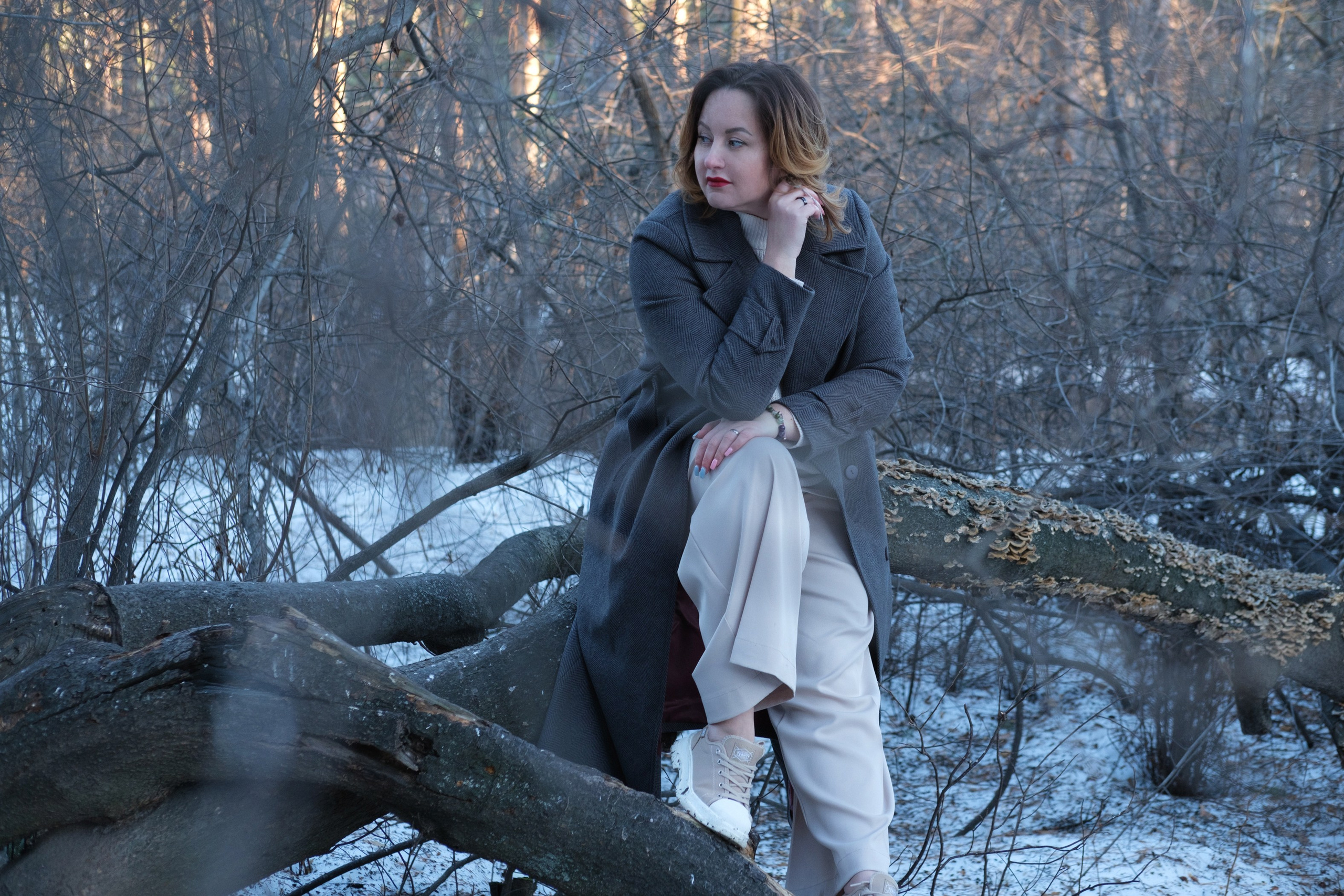 «Она несла в руках отвратительные, тревожные желтые цветы " Мастер и Маргарита М.Булгаков. Женский фотограф в Тюмени Наталья Фуртаева