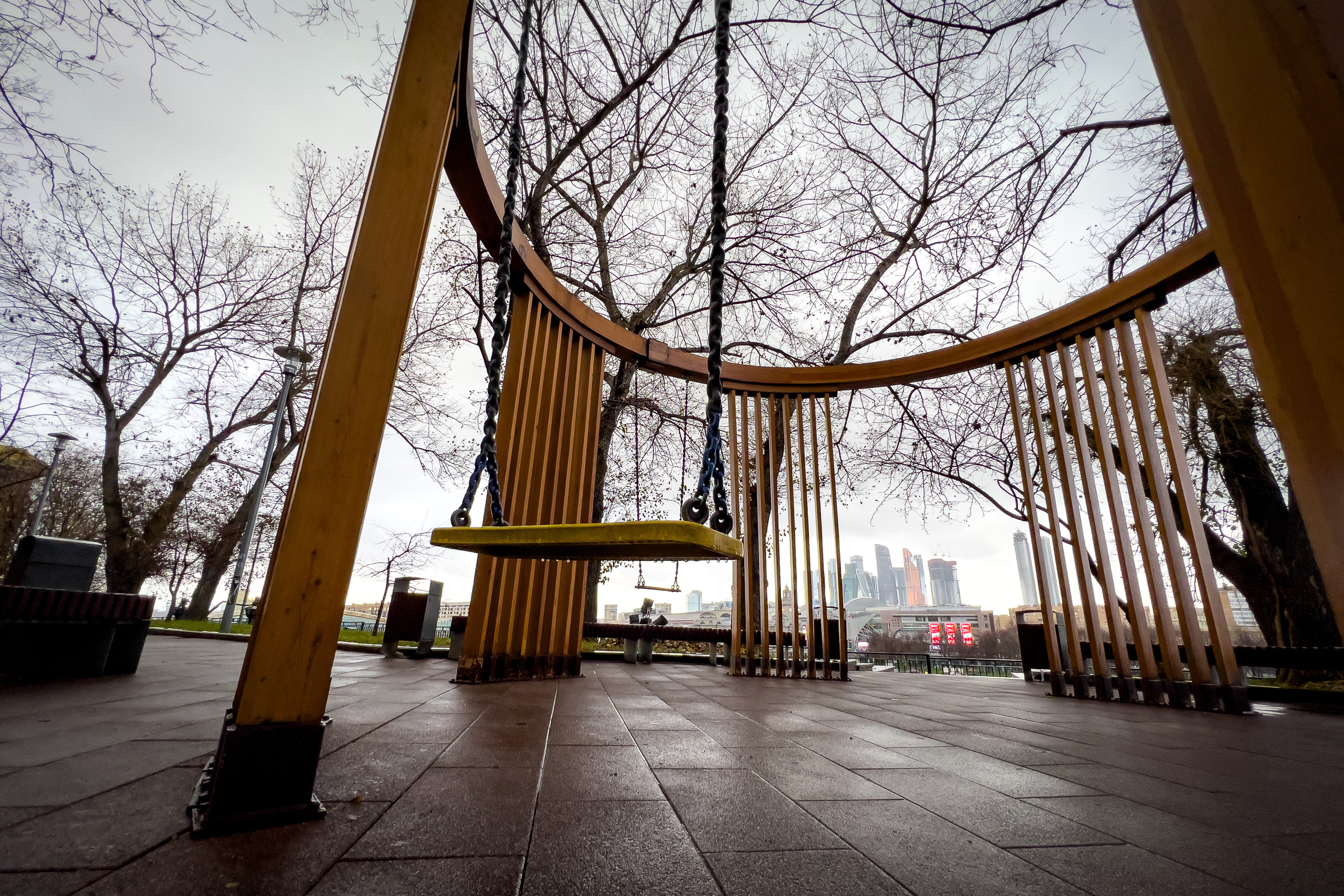 Беседка на Ростовской набережной в Москве