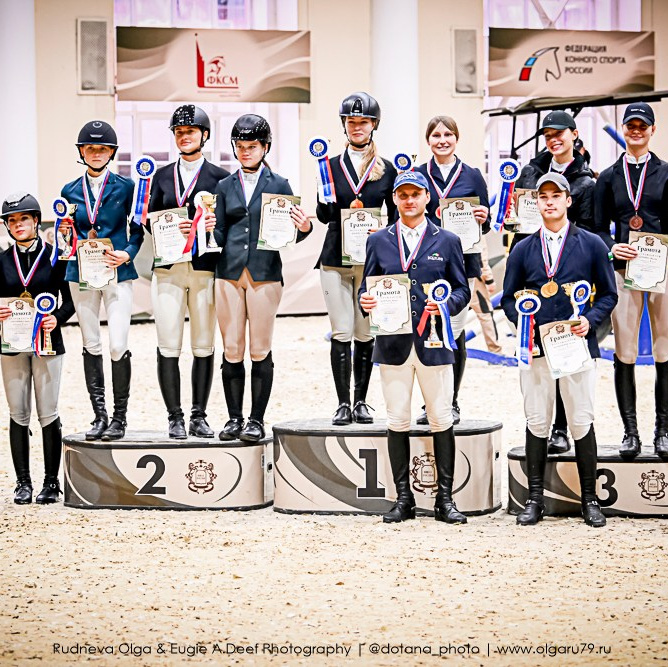 2025.10.25 — КСК Виват, Россия!. ТУРНИРНАЯ КОННАЯ ФОТОГРАФИЯ, Руднева Ольга и Евгений Адеев