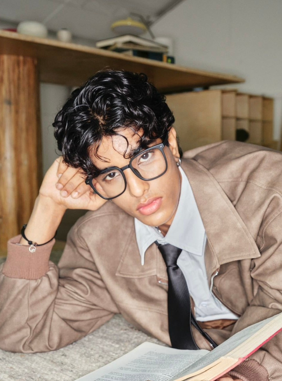 Saurang. Axis model management
