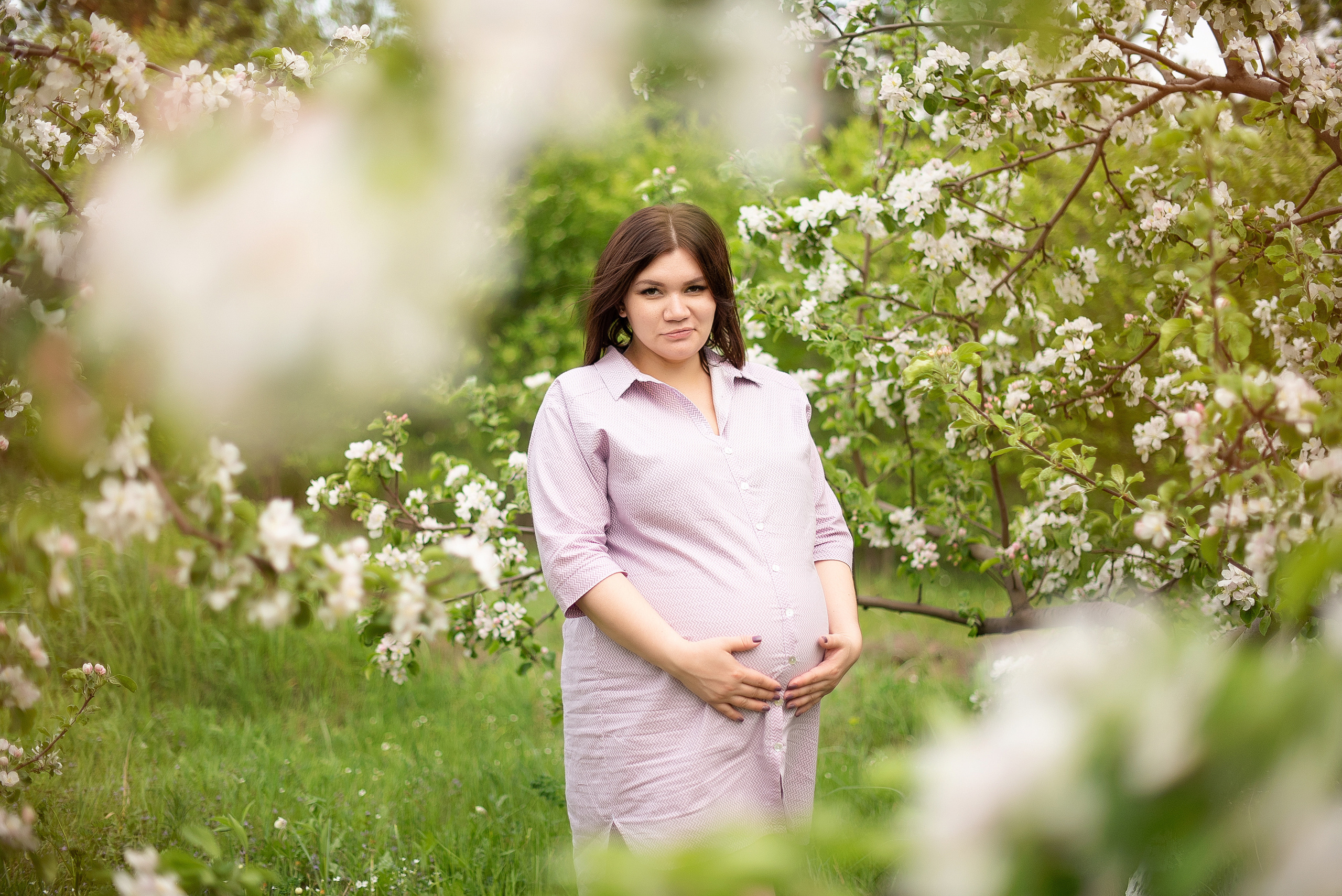 Фотосессии в цветении. Детский и семейный фотограф в Красноярске. Фотосессии новорожденных малышей до 1 месяца