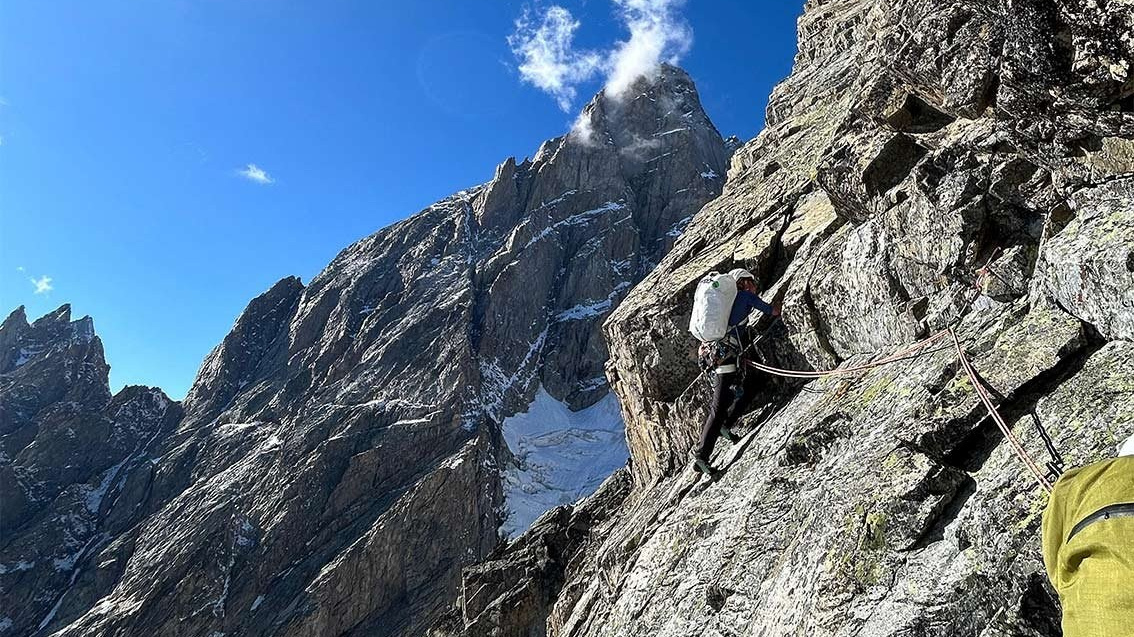 Pferderennen 02 — новая линия на «дикой» стене Кавказа. “Steel Angel”: women’s climbing award
