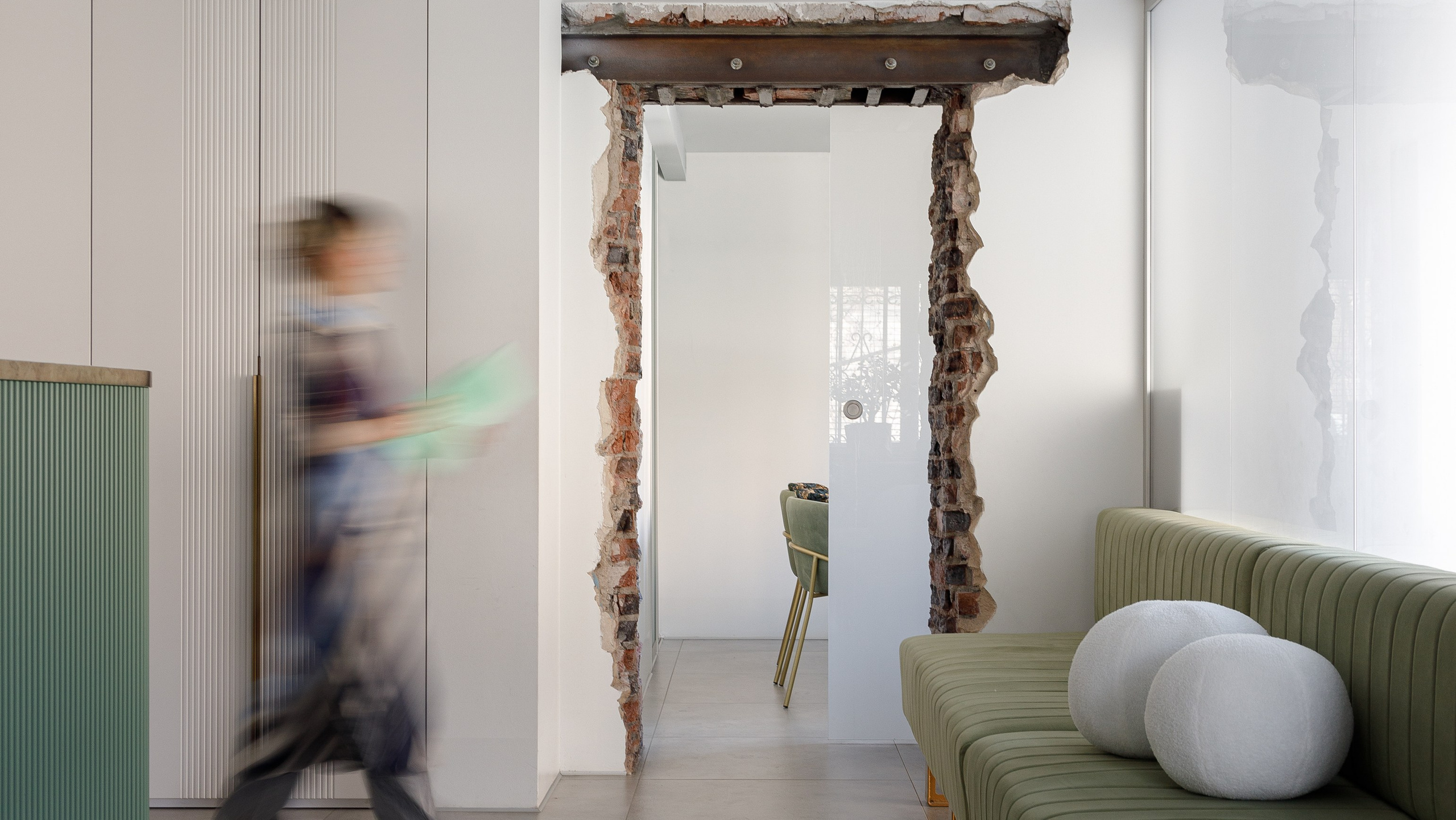 Tati Design: Интерьер офиса нотариальной конторы. Интерьерный фотограф Дима Птицын и стилист Дарья Копылова