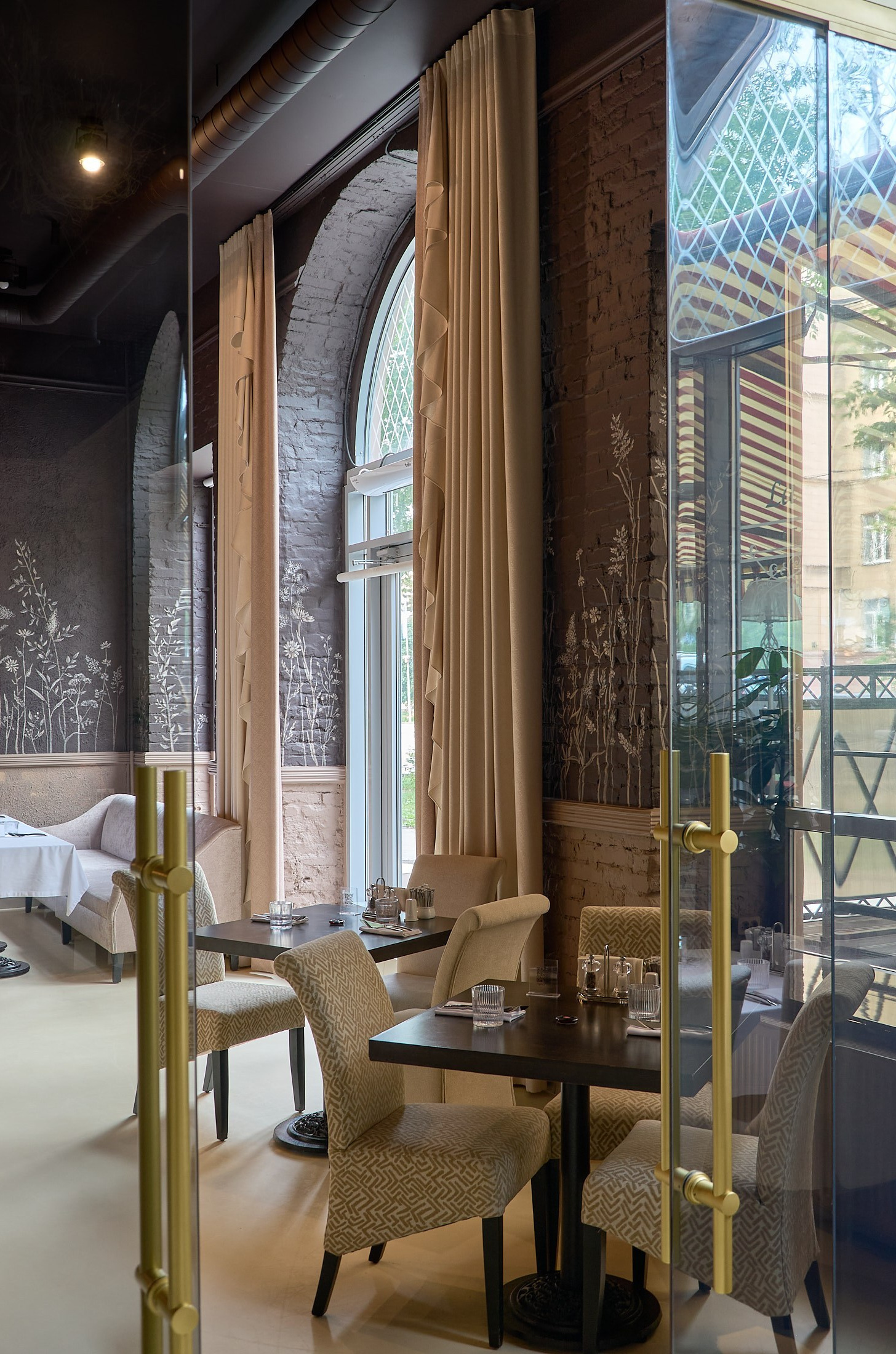 Абросимов Лев интерьерный и архитектурный фотограф