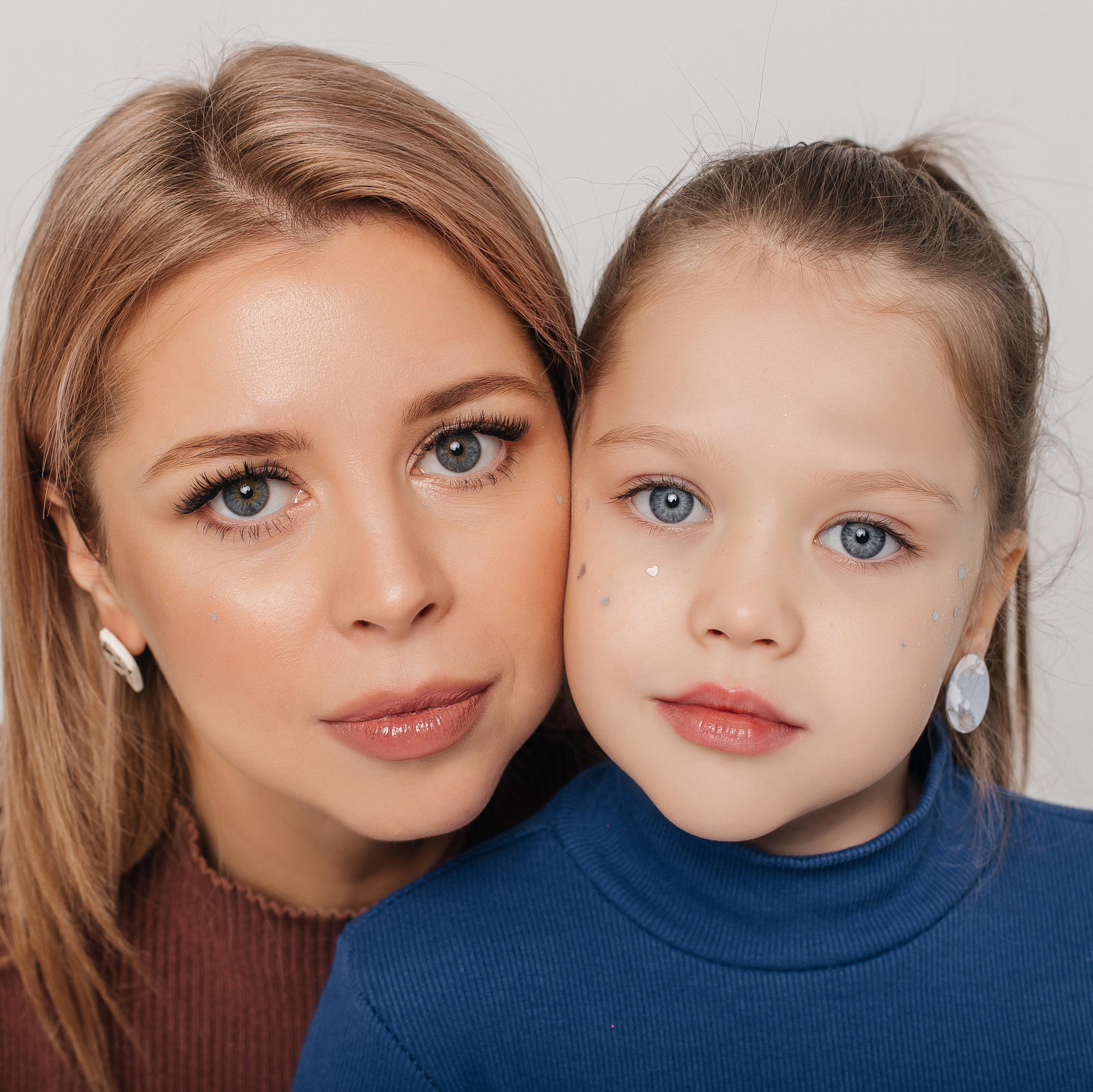 Семейная и персональная фотосессия. Фотограф Авилова Дарья ● Тюмень● Съемка больших семей ●Архив поколений