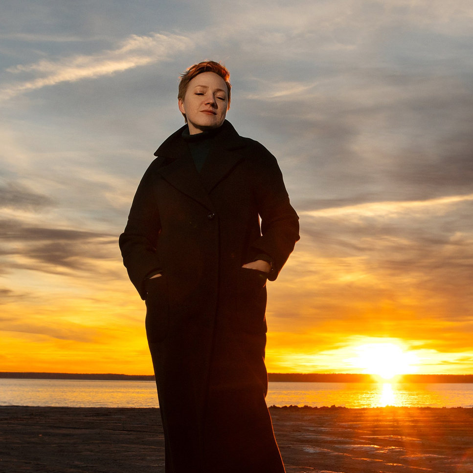 Контакты. Фотограф Евгения Соколова