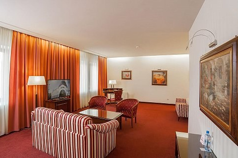 Свадебное утро | Отели и апартаменты для свадебной фотосессии в Воронеже. Фотограф Дубровская Виктория