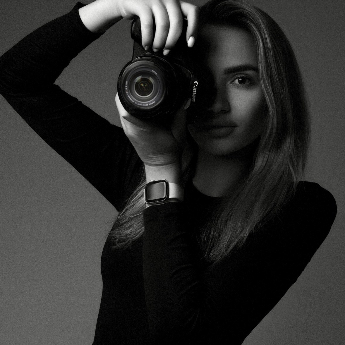 SASHA BUYANOVA PHOTO
