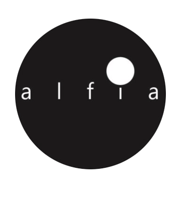 Green kimono. Maria Poleshchuk, commercial photographer in Sydney