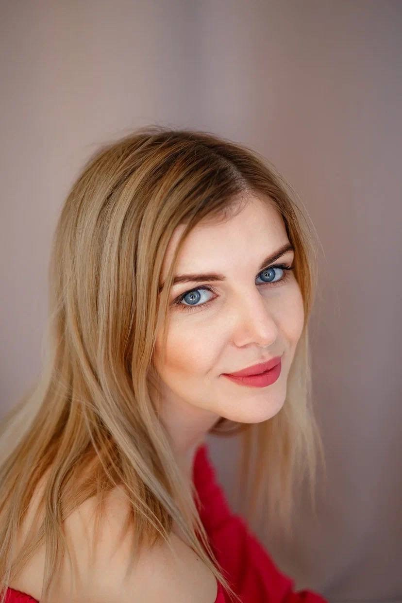 О нас. Фотостудия выпускных альбомов для школ и детских садов «Перемена»