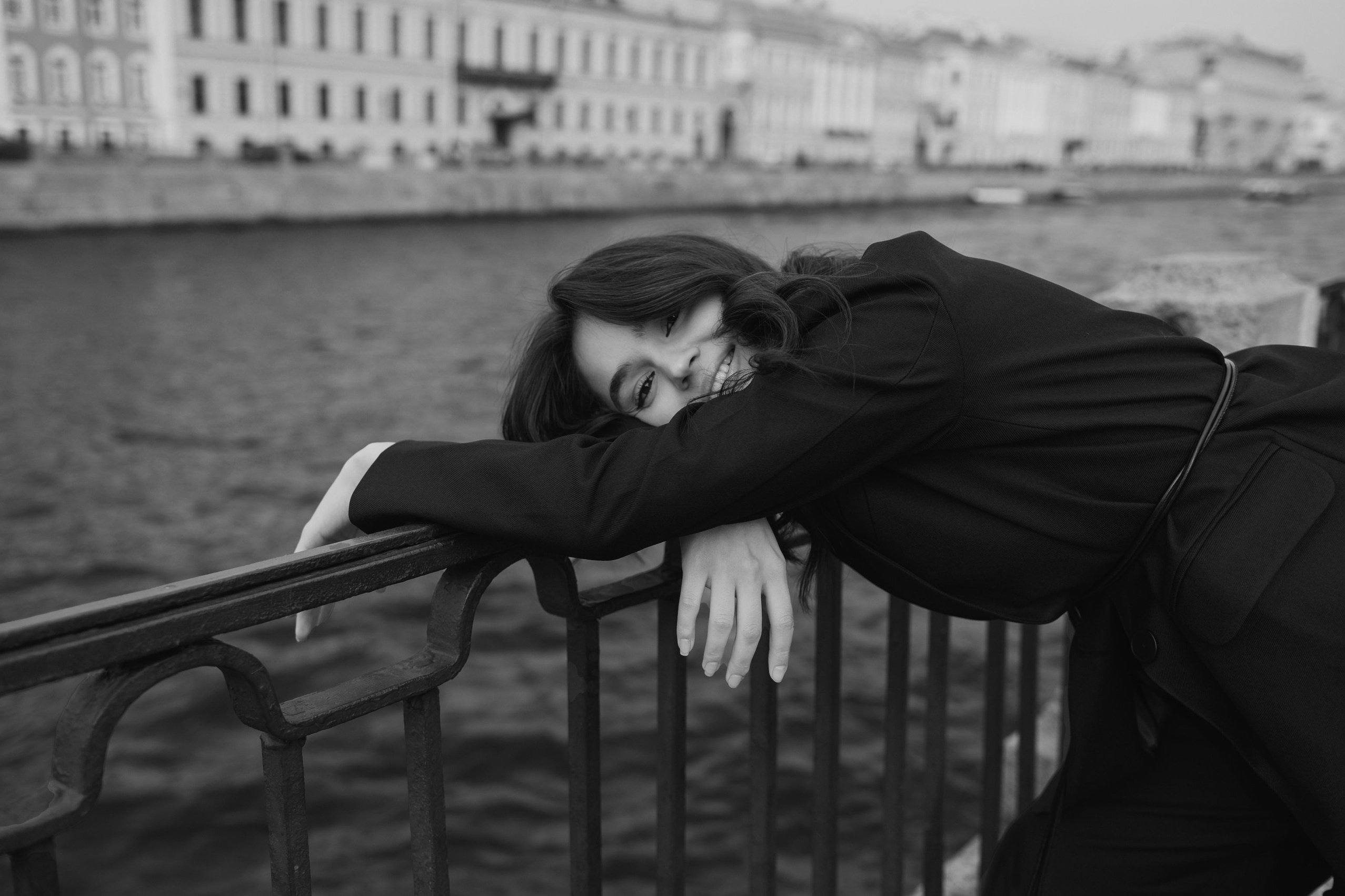 По 2 примера с указанием вида света