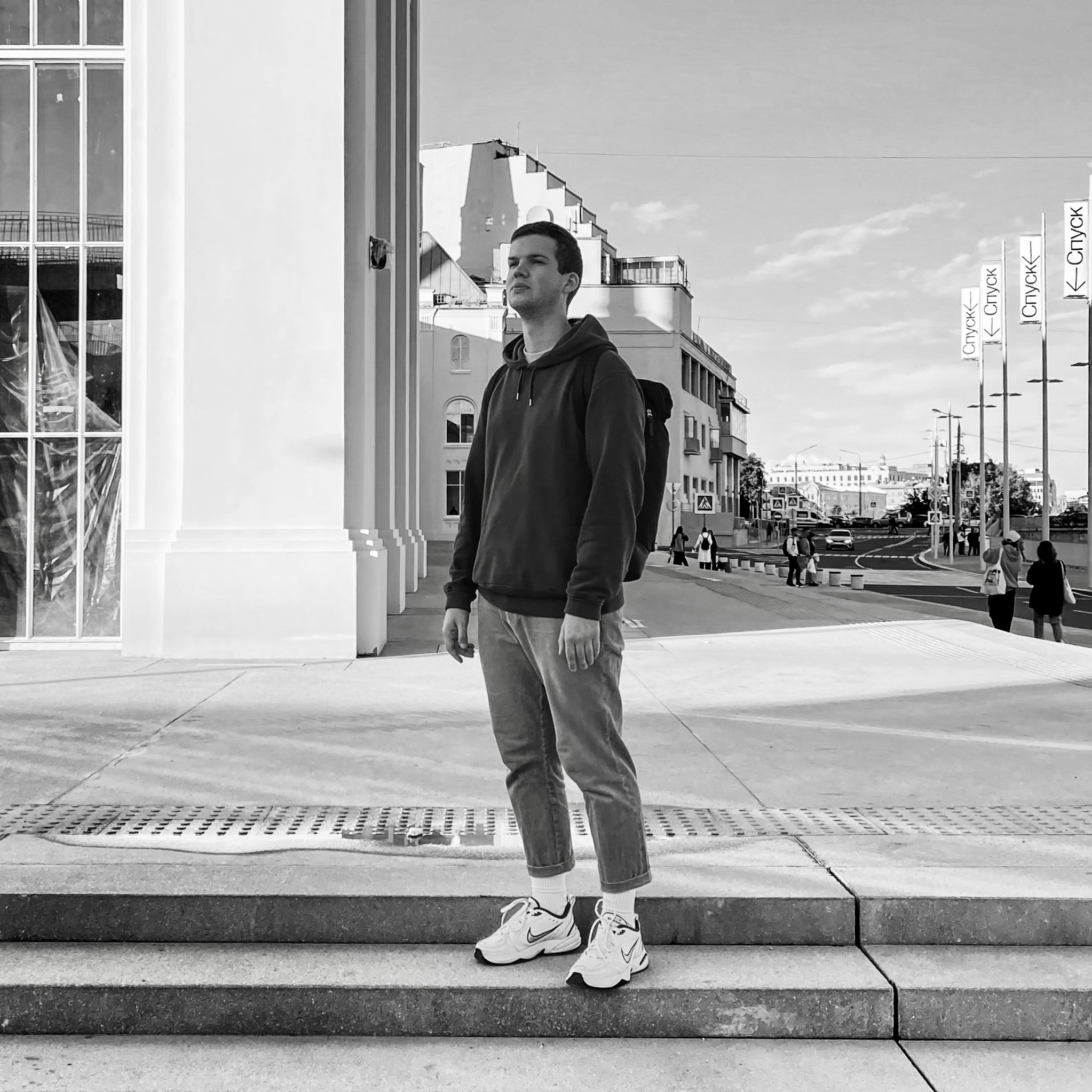 Контакты. Михаил Мулач | Архитектурный фотограф