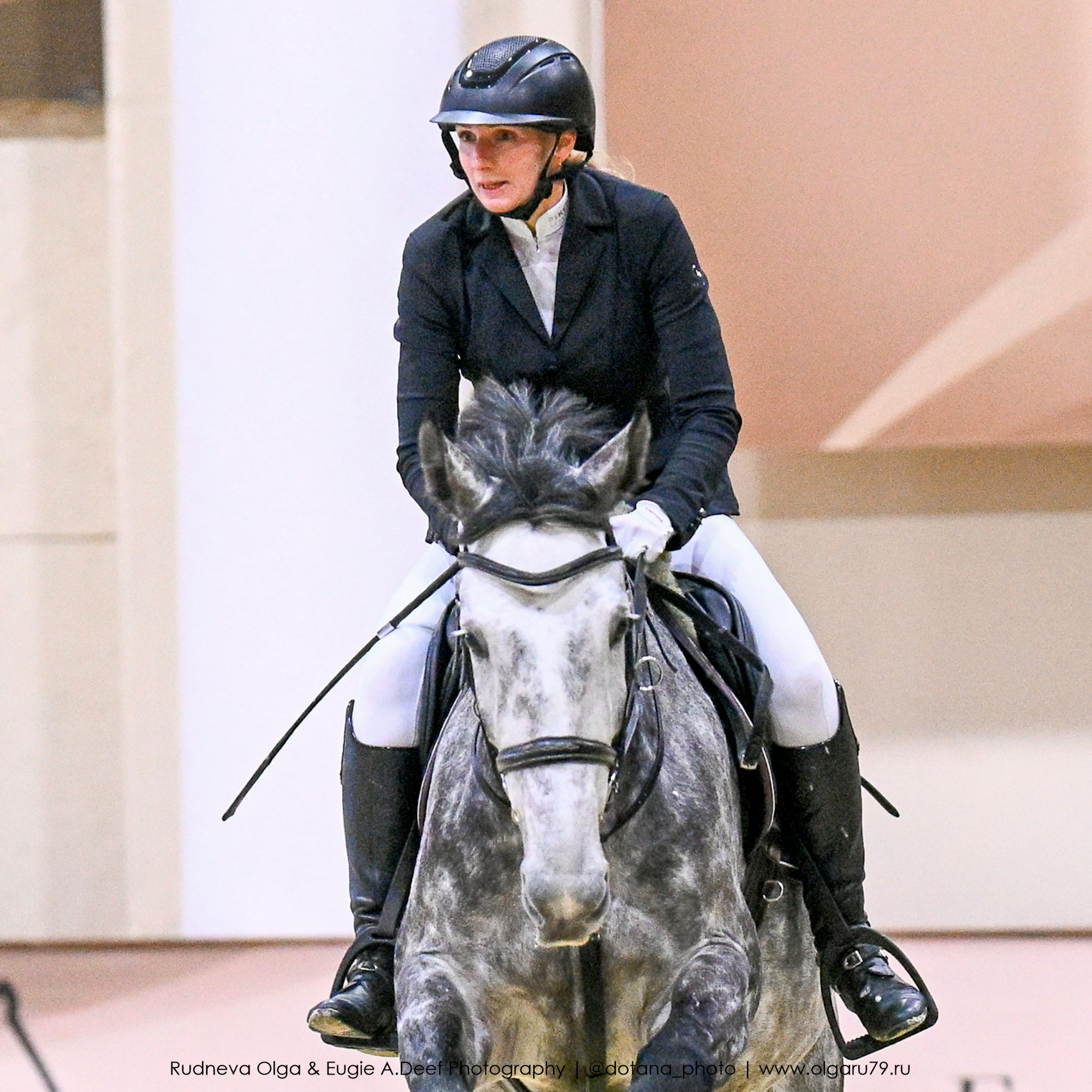 2025.10.26 — КСК Виват, Россия! конкур. ТУРНИРНАЯ КОННАЯ ФОТОГРАФИЯ, Руднева Ольга и Евгений Адеев