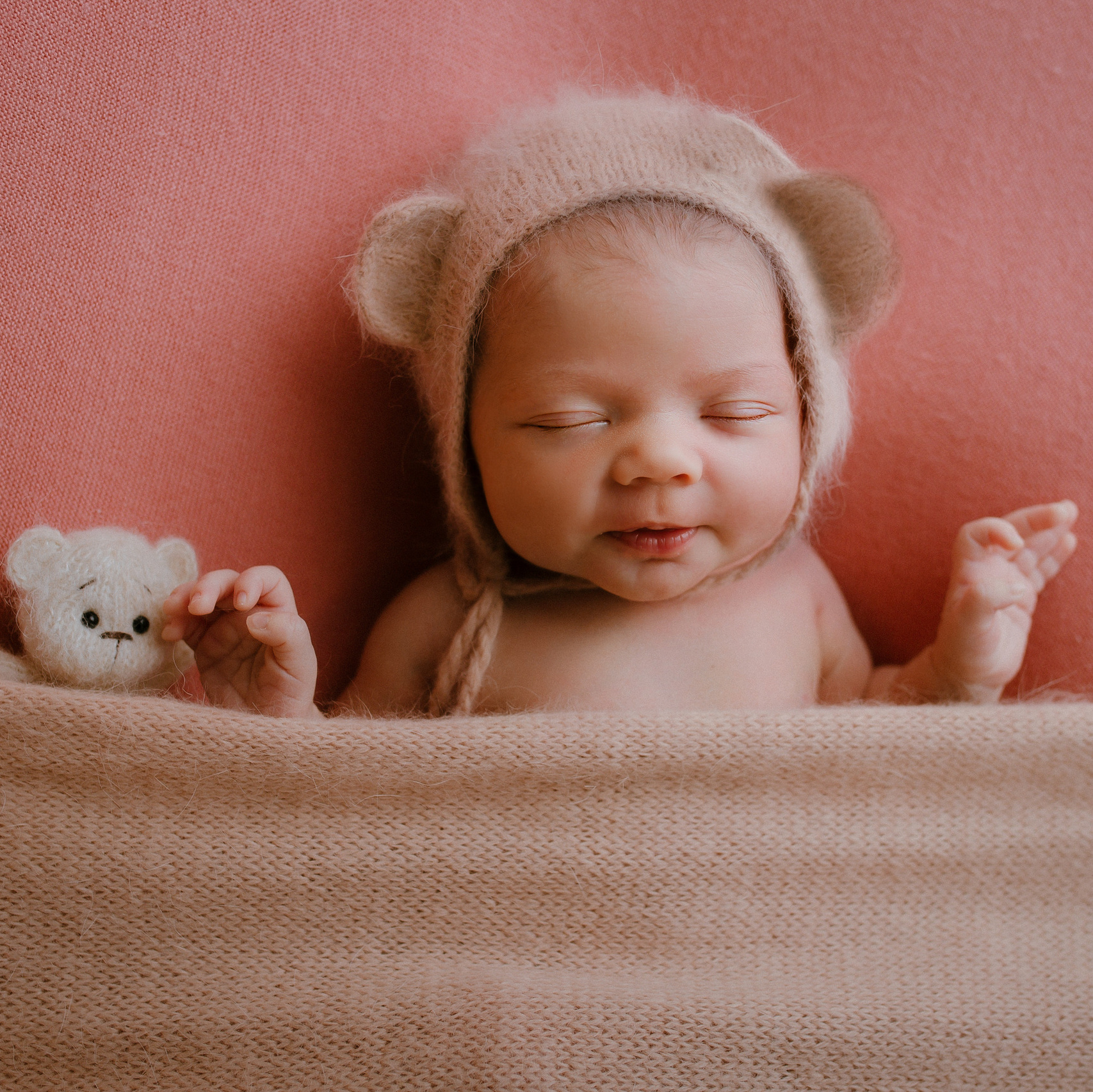 Фотосессия новорожденных в Екатеринбурге. Фотограф новорожденных Екатеринбург