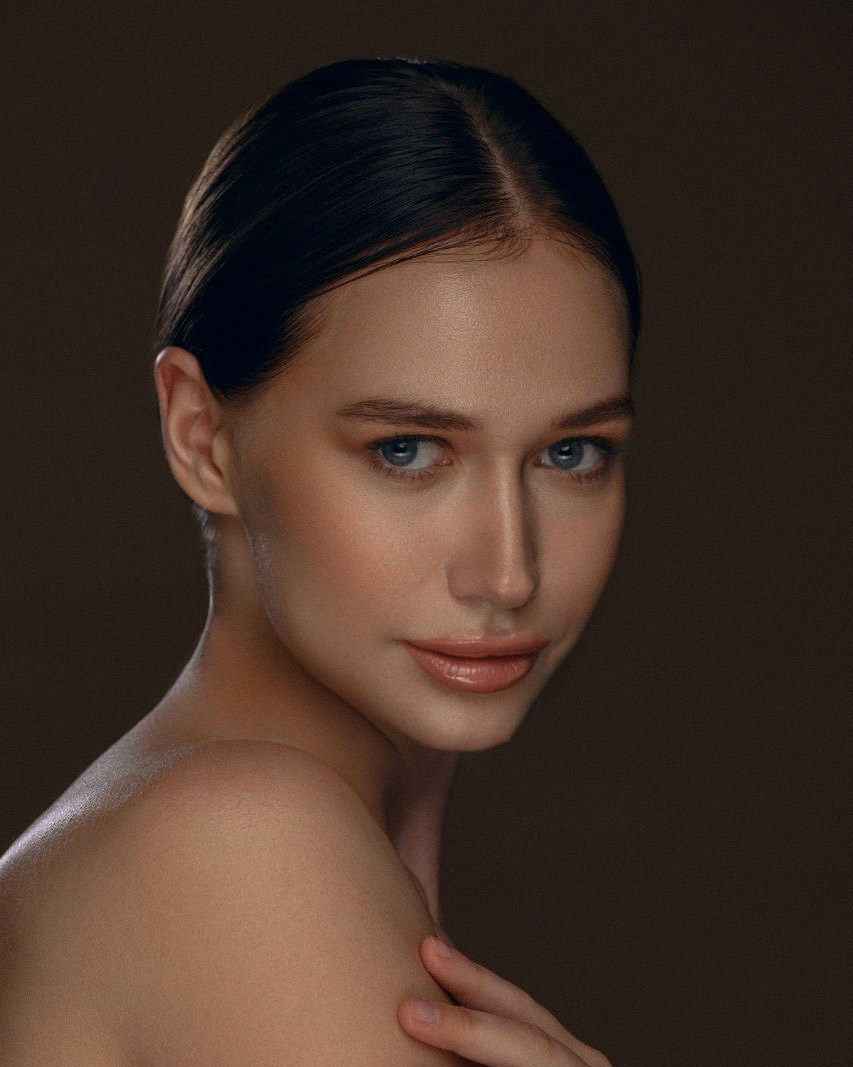 Модели Новосибирска для рекламных съемок на маркетплейсы. Съемка фото и видео для маркетплейсов Вайлдберриз, Озон в Новосибирске