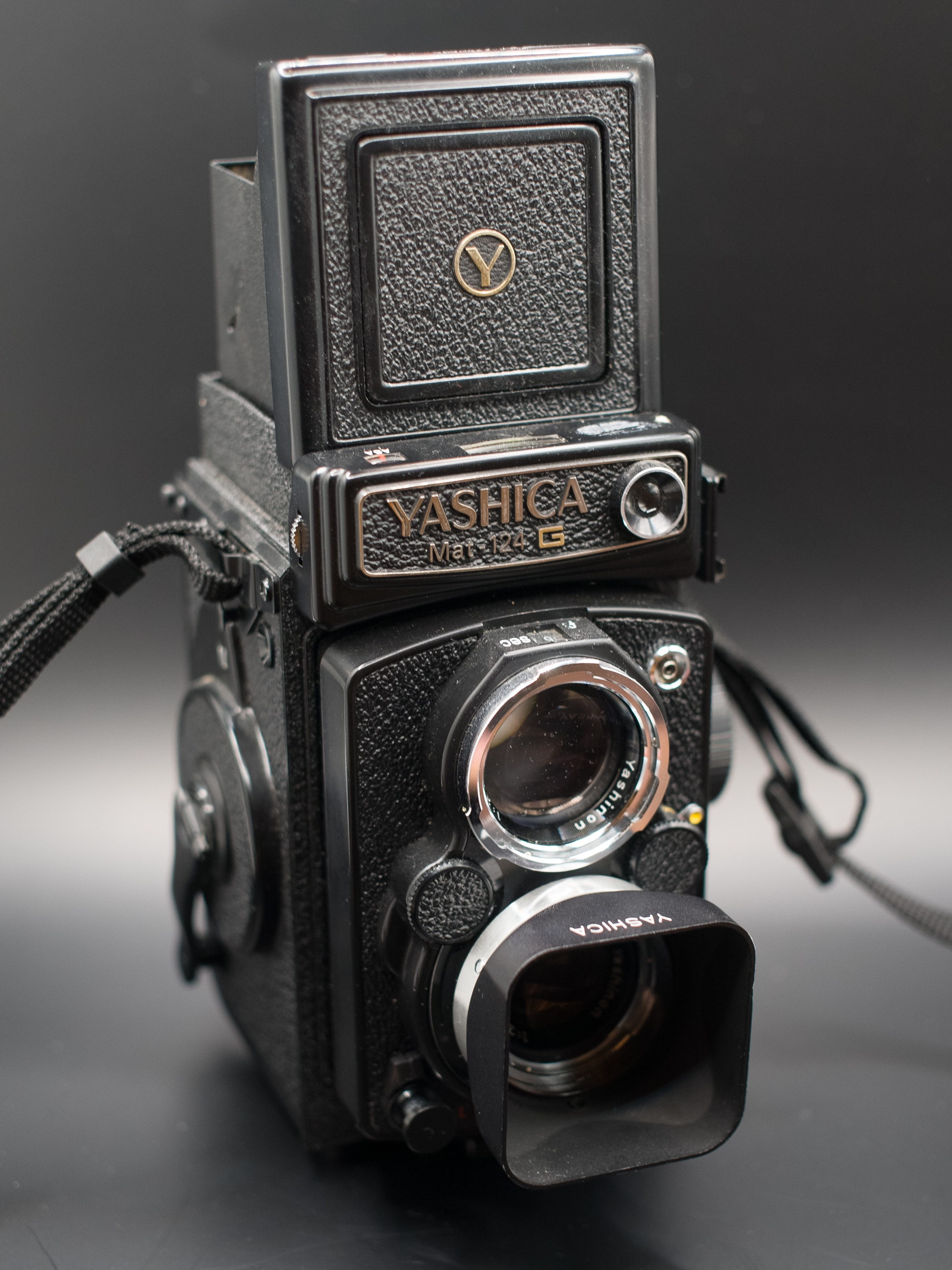 Обзор фотоаппарата Yashica MAT 124G