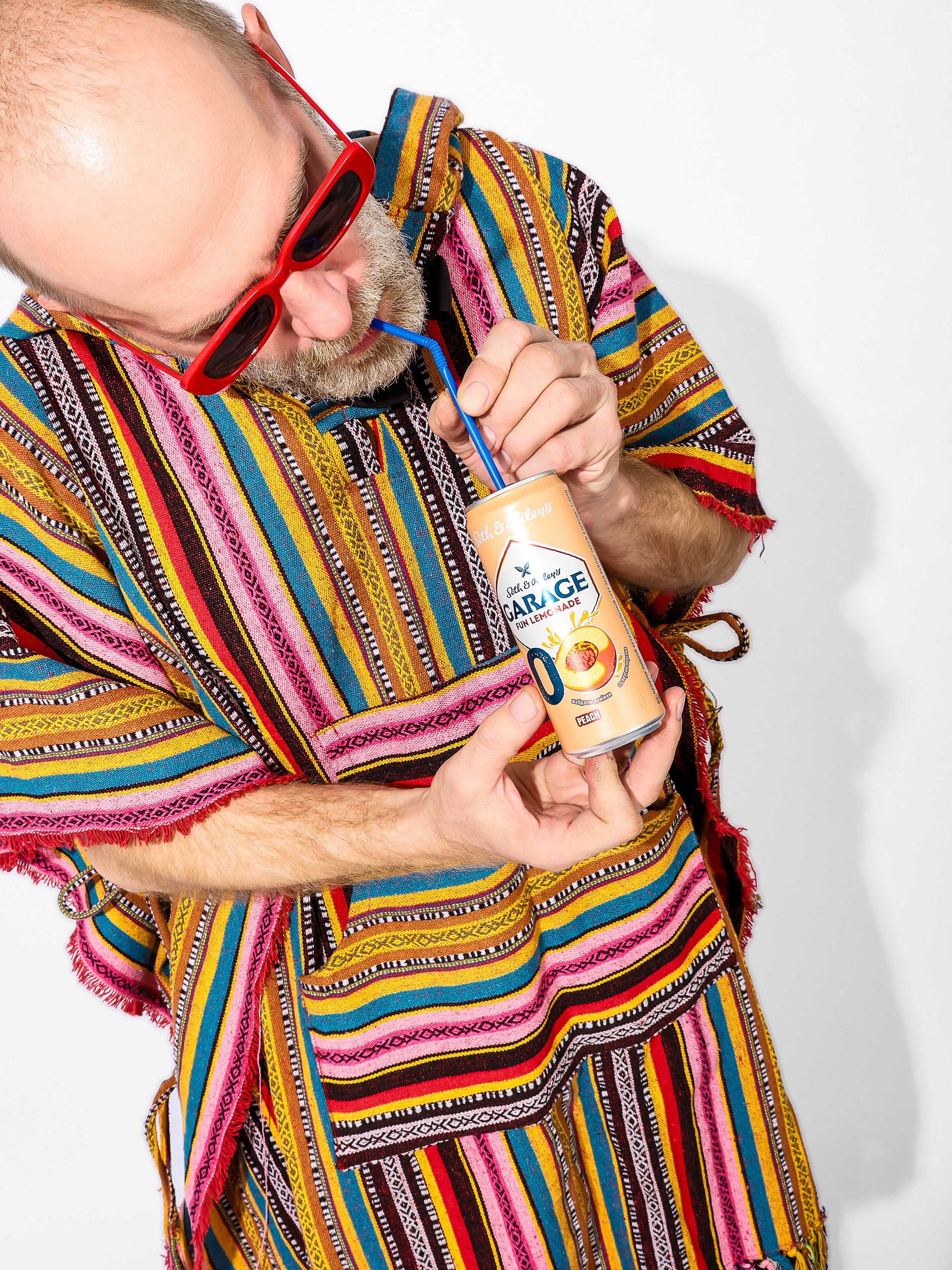 Шикарная фотосессия для Carlsberg и GARAGE: креатив, команда и потрясающие результаты. Фотограф в Алматы Дмитрий Лукьянов. Предметная и рекламная фотосъёмка товаров