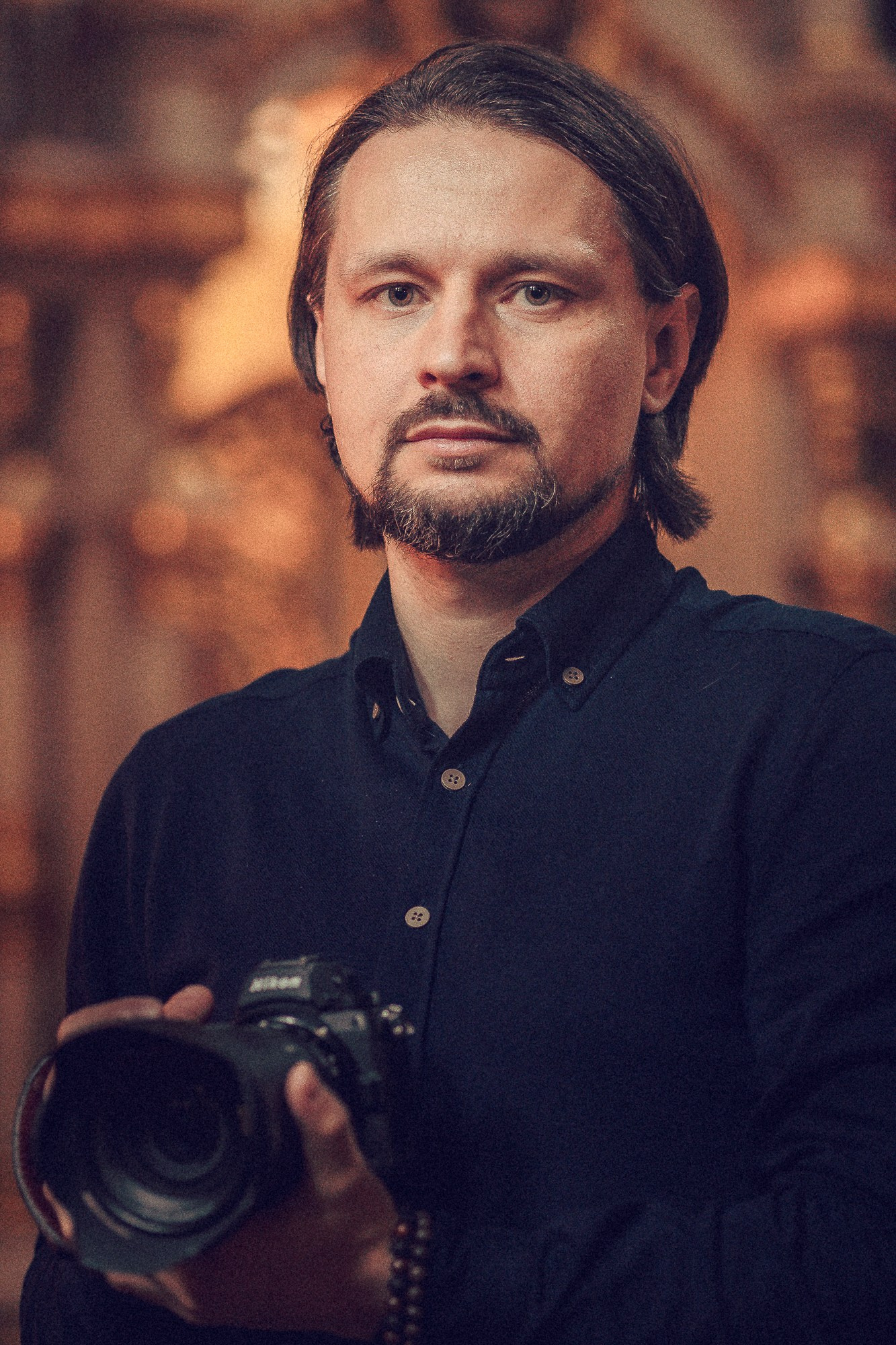 автопортрет фотографа Руслана Каримова Москва Одинцово Профессиональный фотограф в Одинцово на съёмке крещения