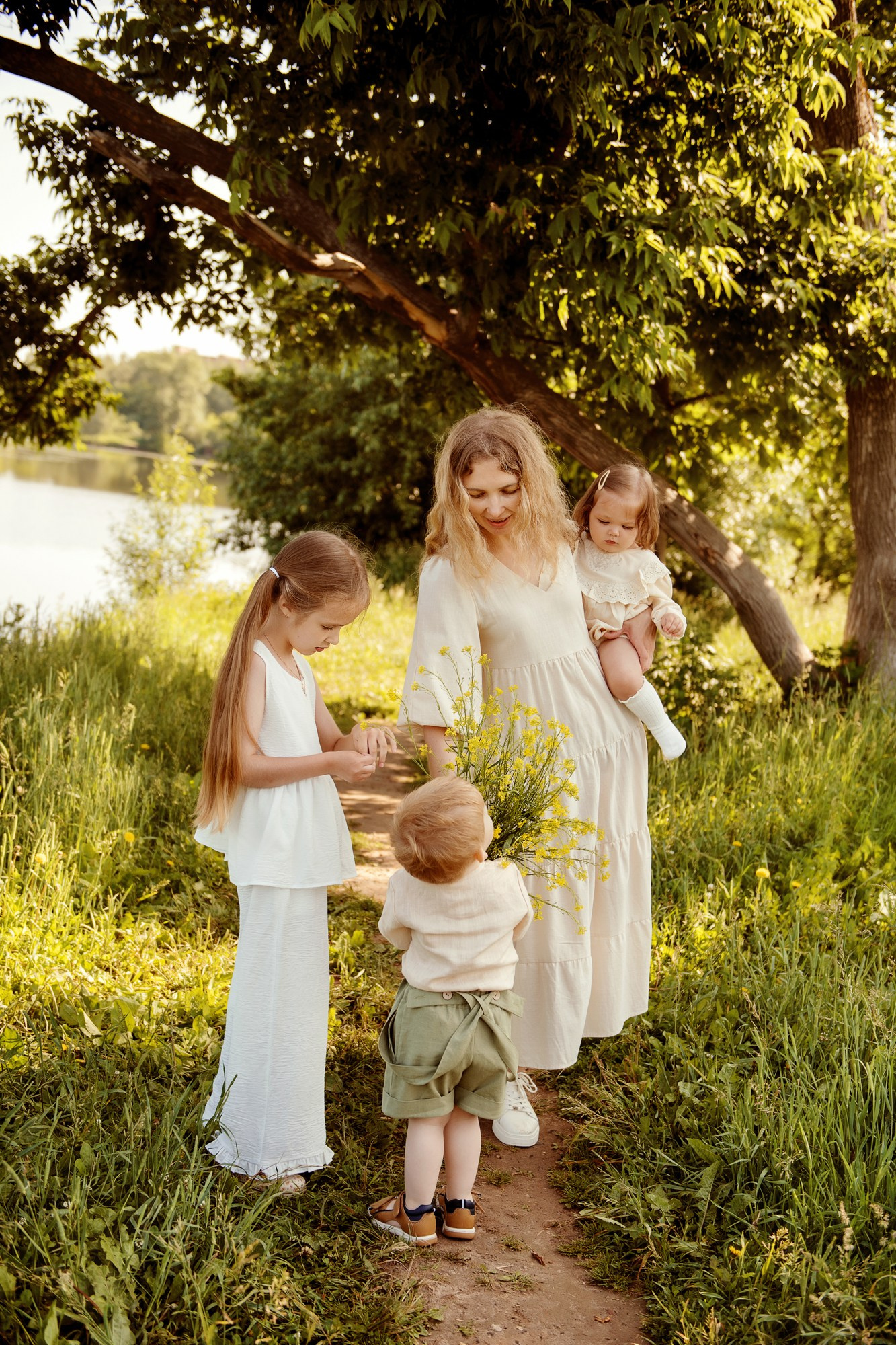 Анна Дубровина. Организация фотовыставок в Петербурге и Москве, MFamilia (МФамилия)
