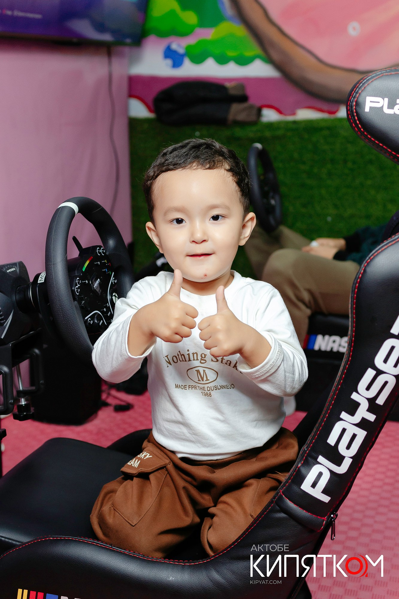 Family park. Актобе Кипятком