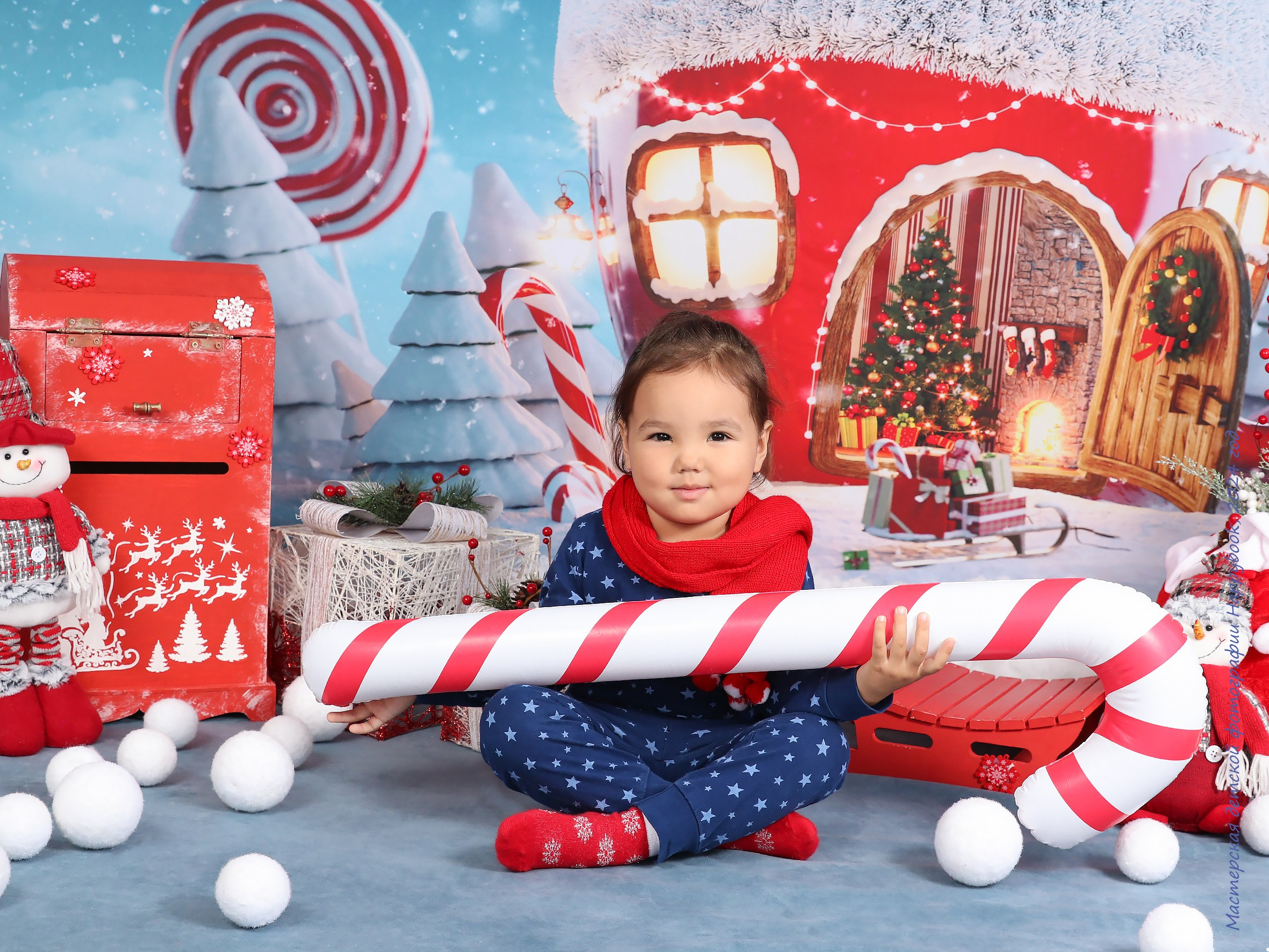 Почта деда Мороза. Детский фотограф в Алматы, виньетки, выпускной альбом Алматы