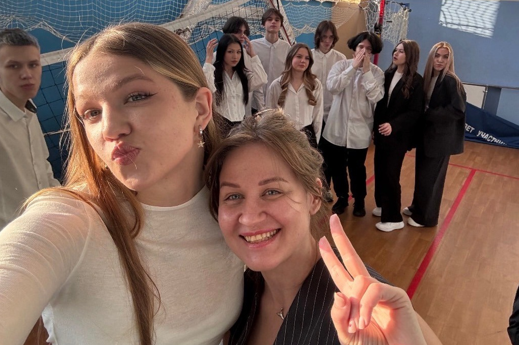 Выпускные фотоальбомы Новосибирск , Школьный альбом последний звонок, фотограф на последний звонок, выпускной альбом начальной школы